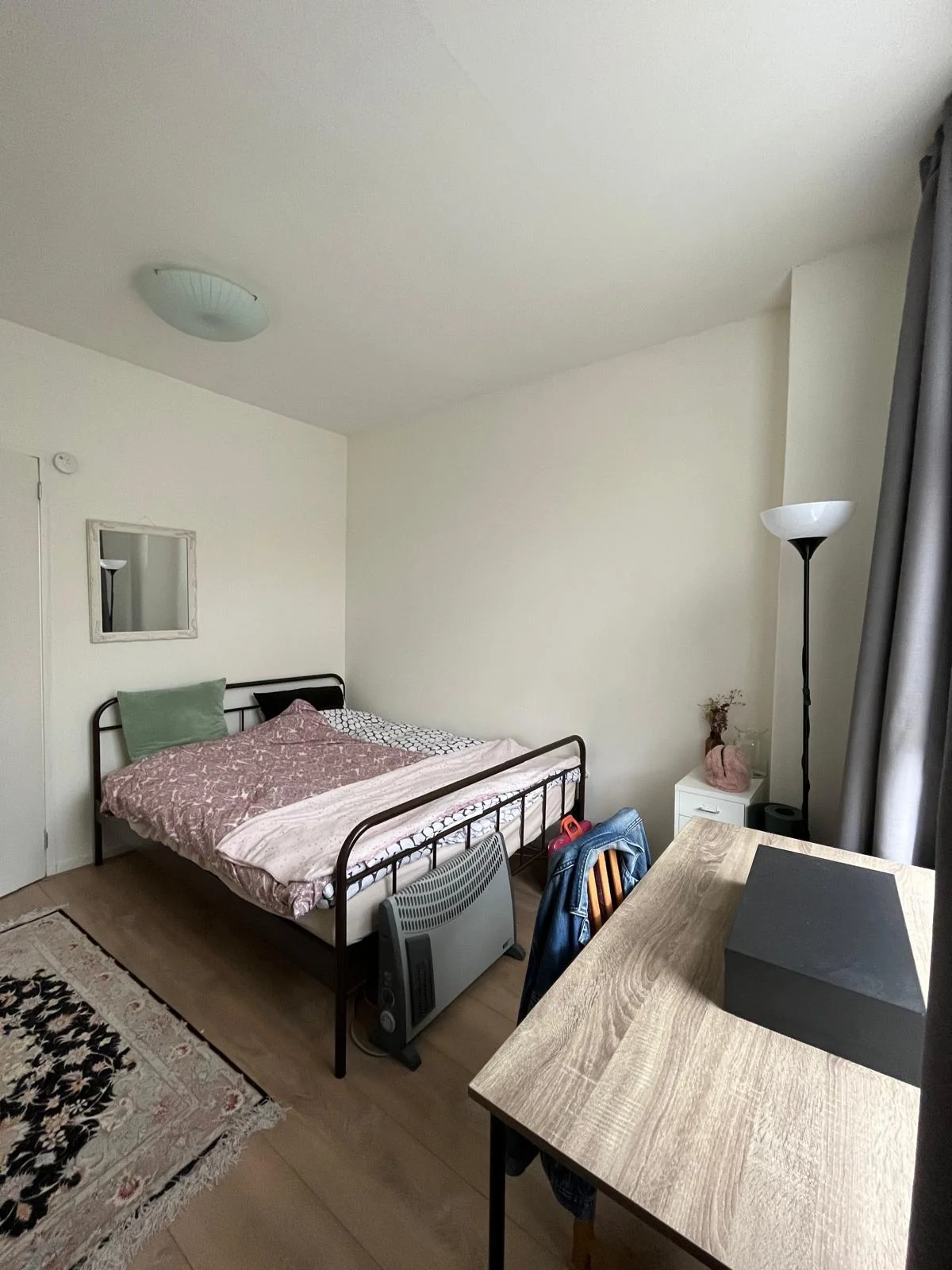 geblurde versie van de foto als achtergrond