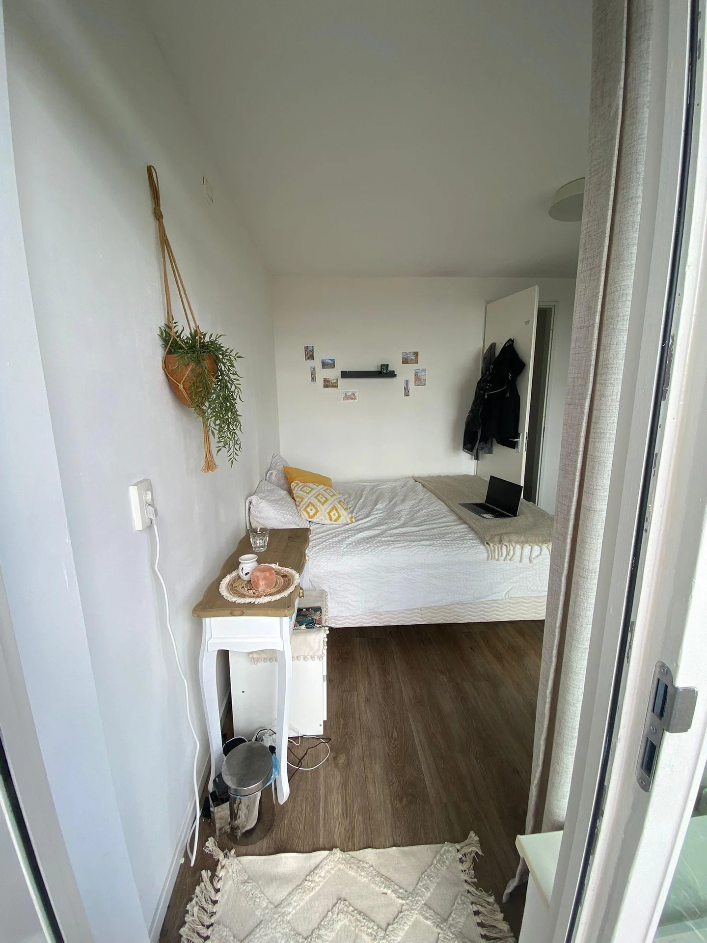 geblurde versie van de foto als achtergrond