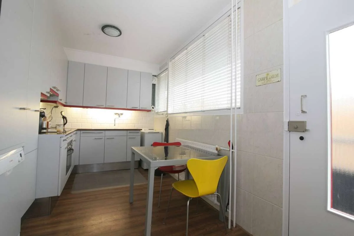 geblurde versie van de foto als achtergrond