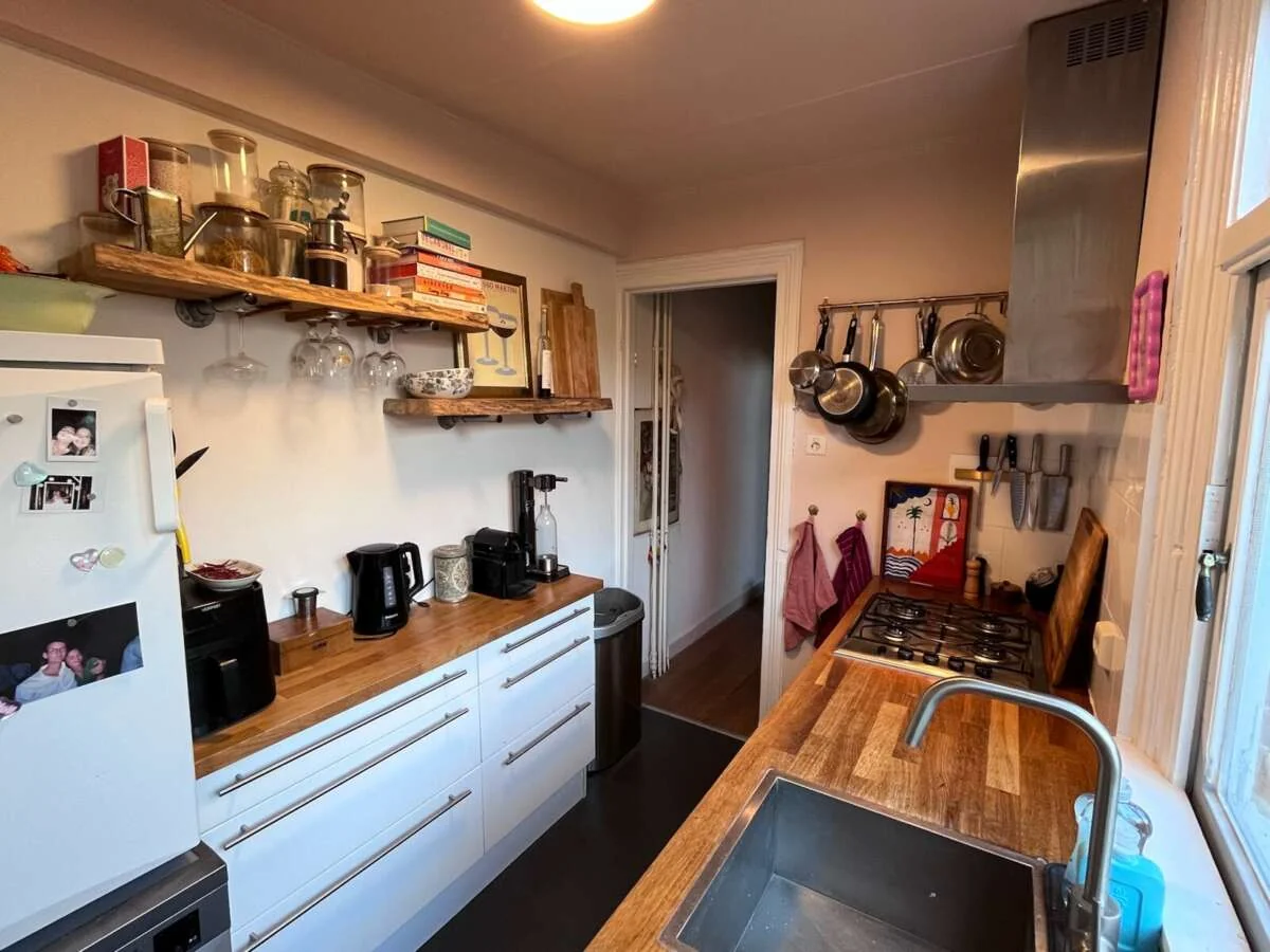 geblurde versie van de foto als achtergrond