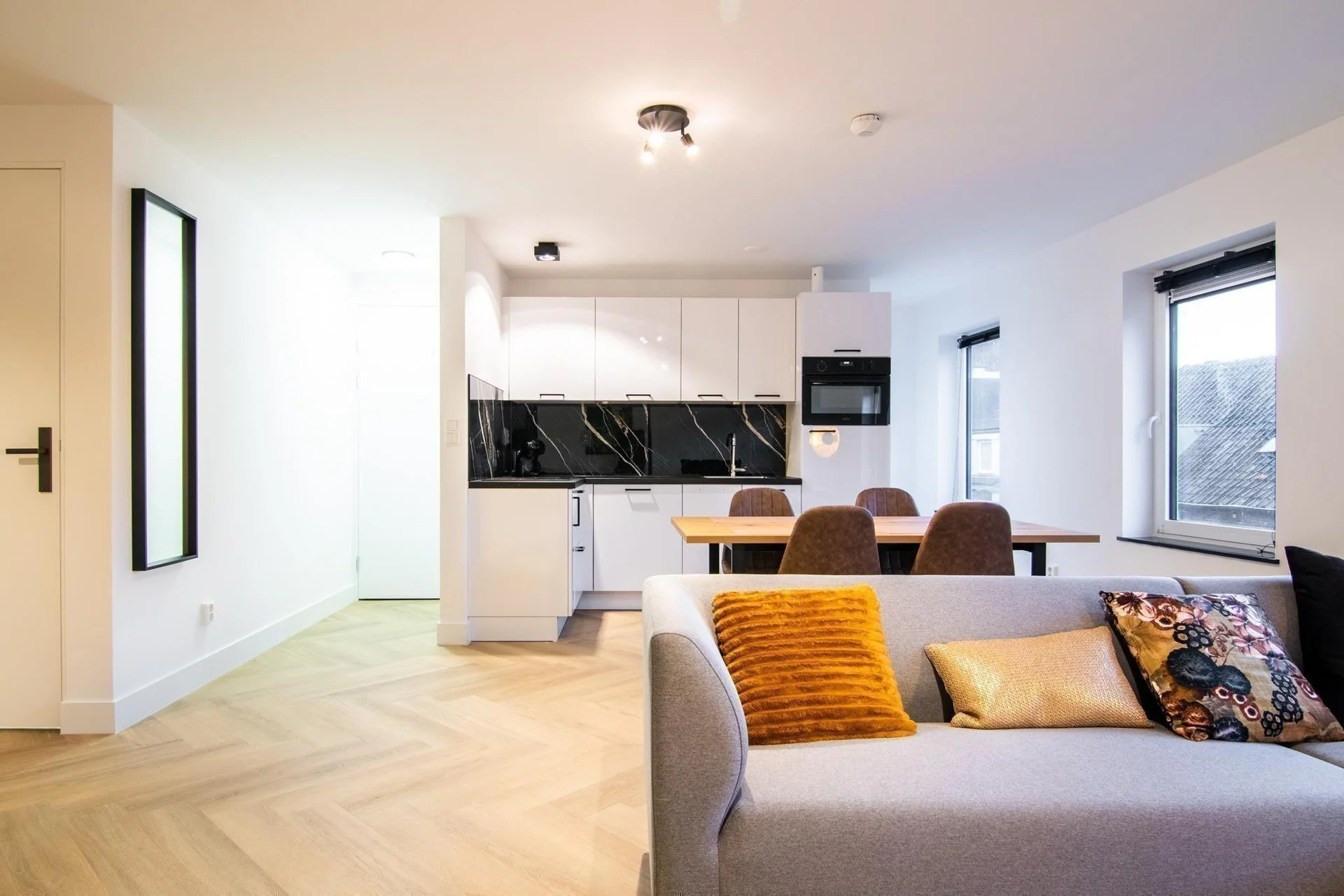 geblurde versie van de foto als achtergrond