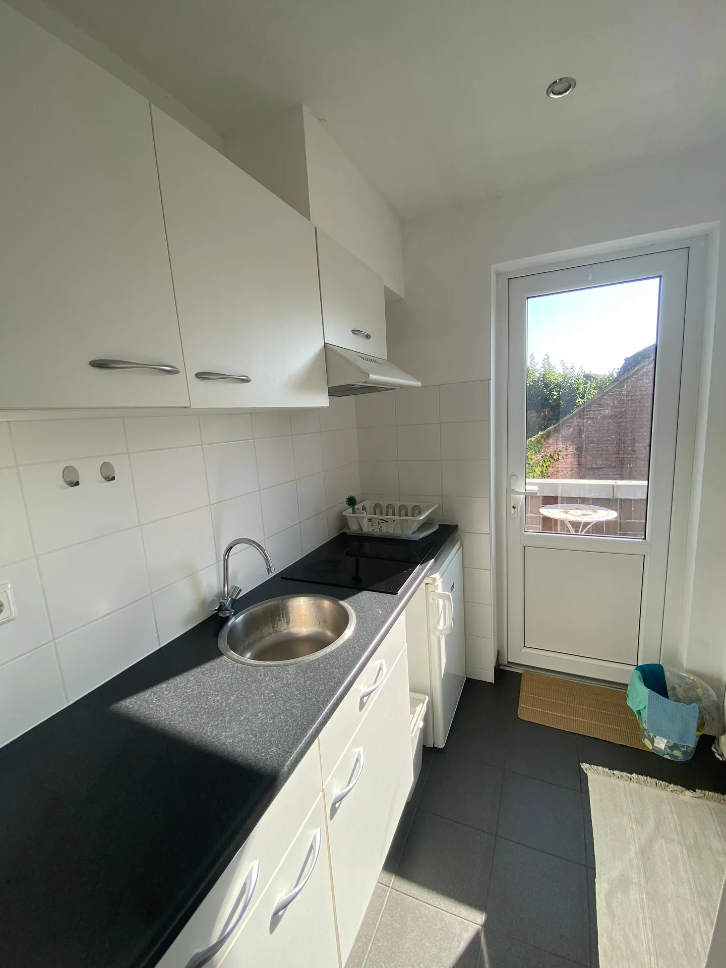 geblurde versie van de foto als achtergrond