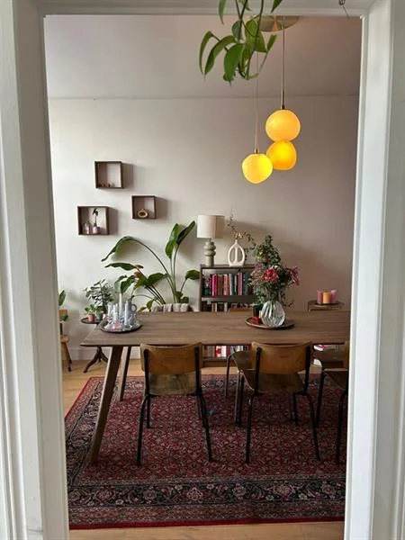 geblurde versie van de foto als achtergrond