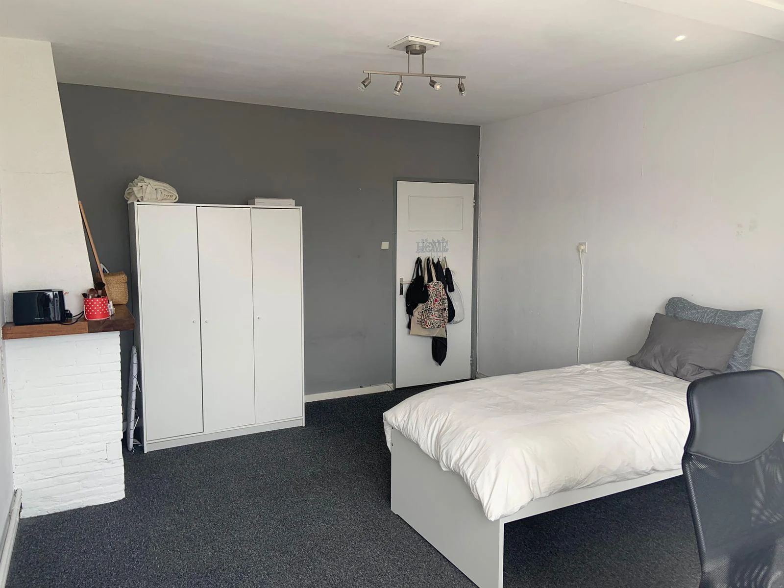 geblurde versie van de foto als achtergrond