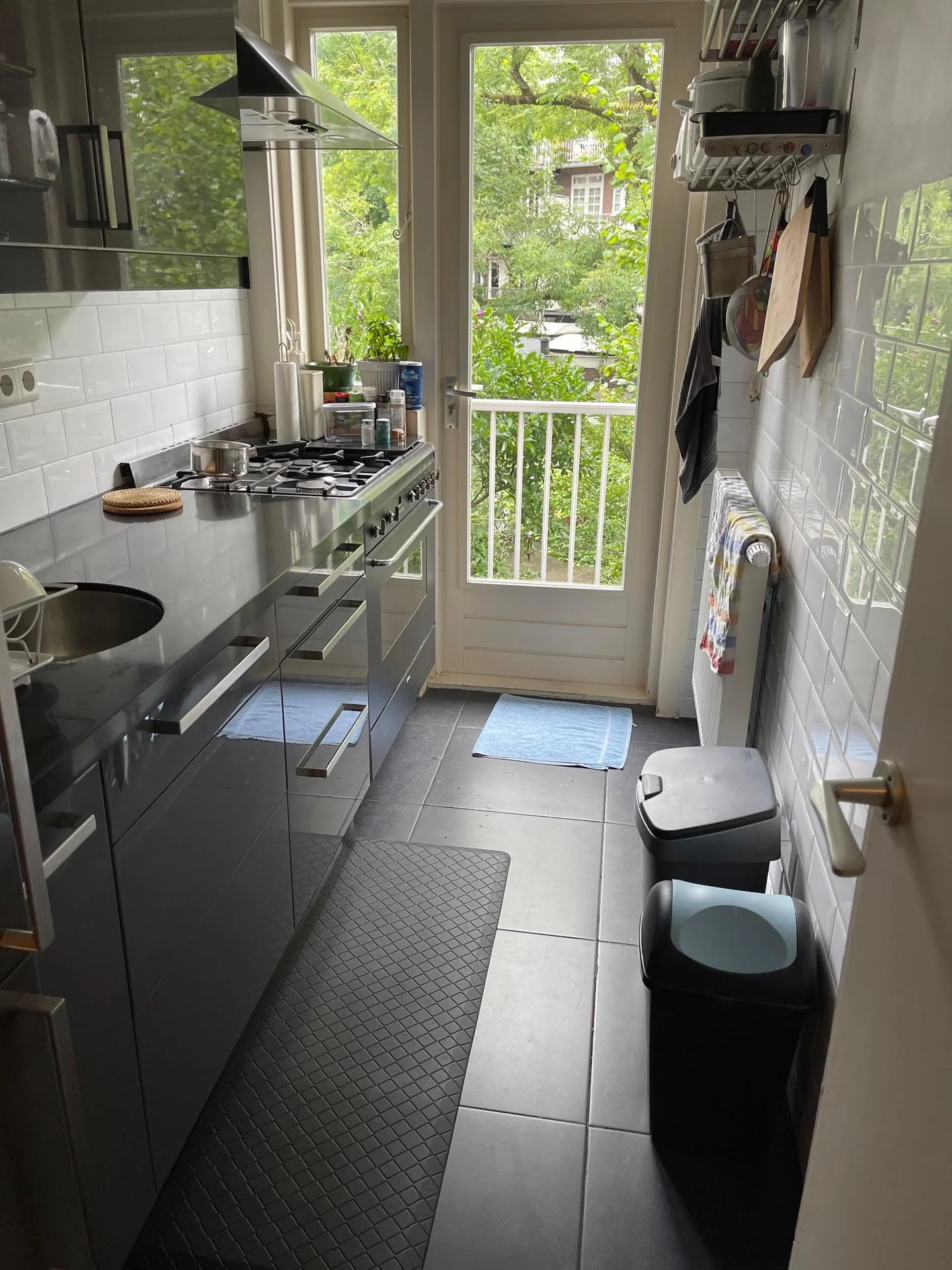 geblurde versie van de foto als achtergrond