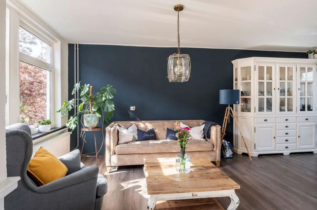 geblurde versie van de foto als achtergrond