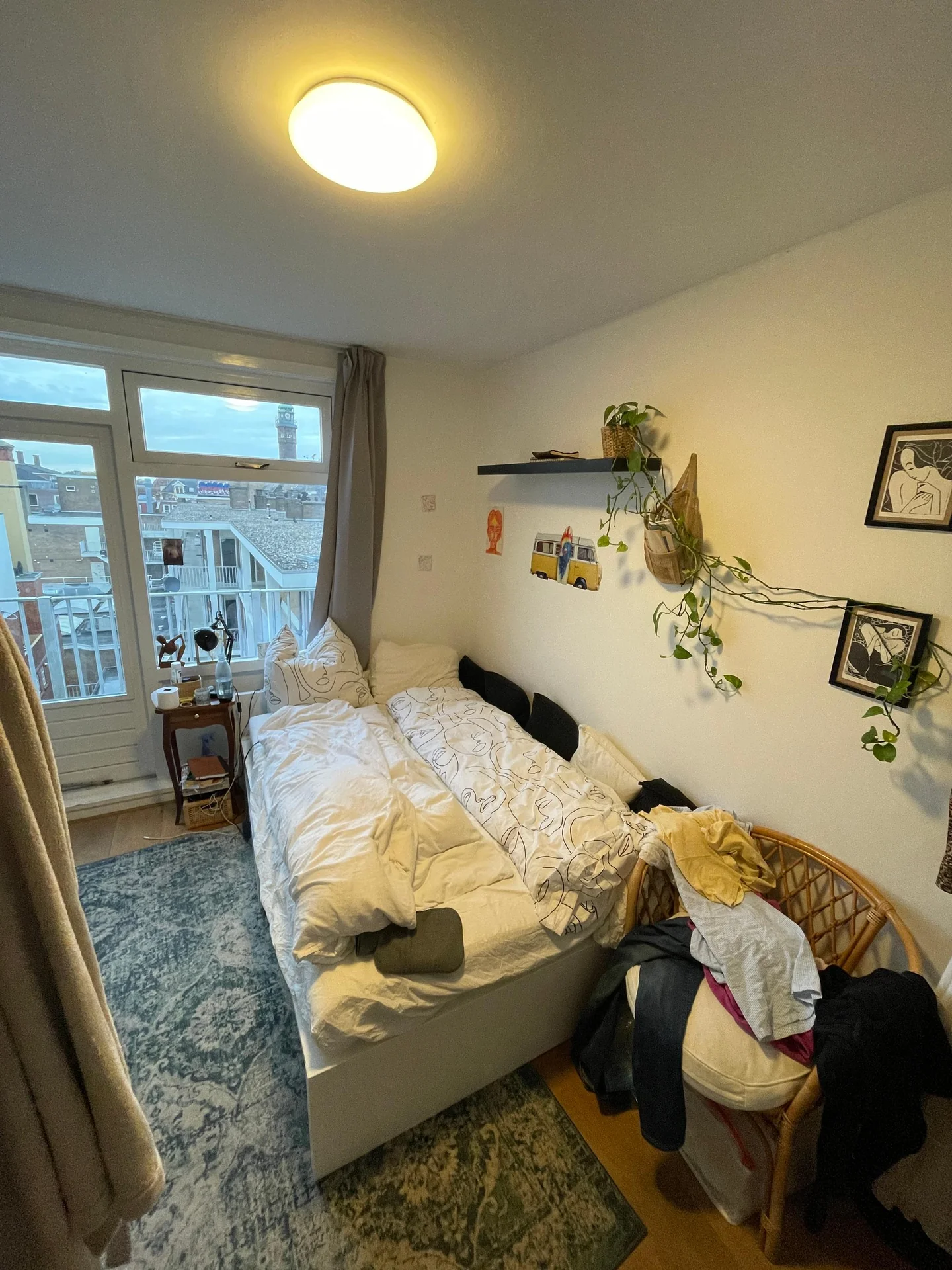 geblurde versie van de foto als achtergrond