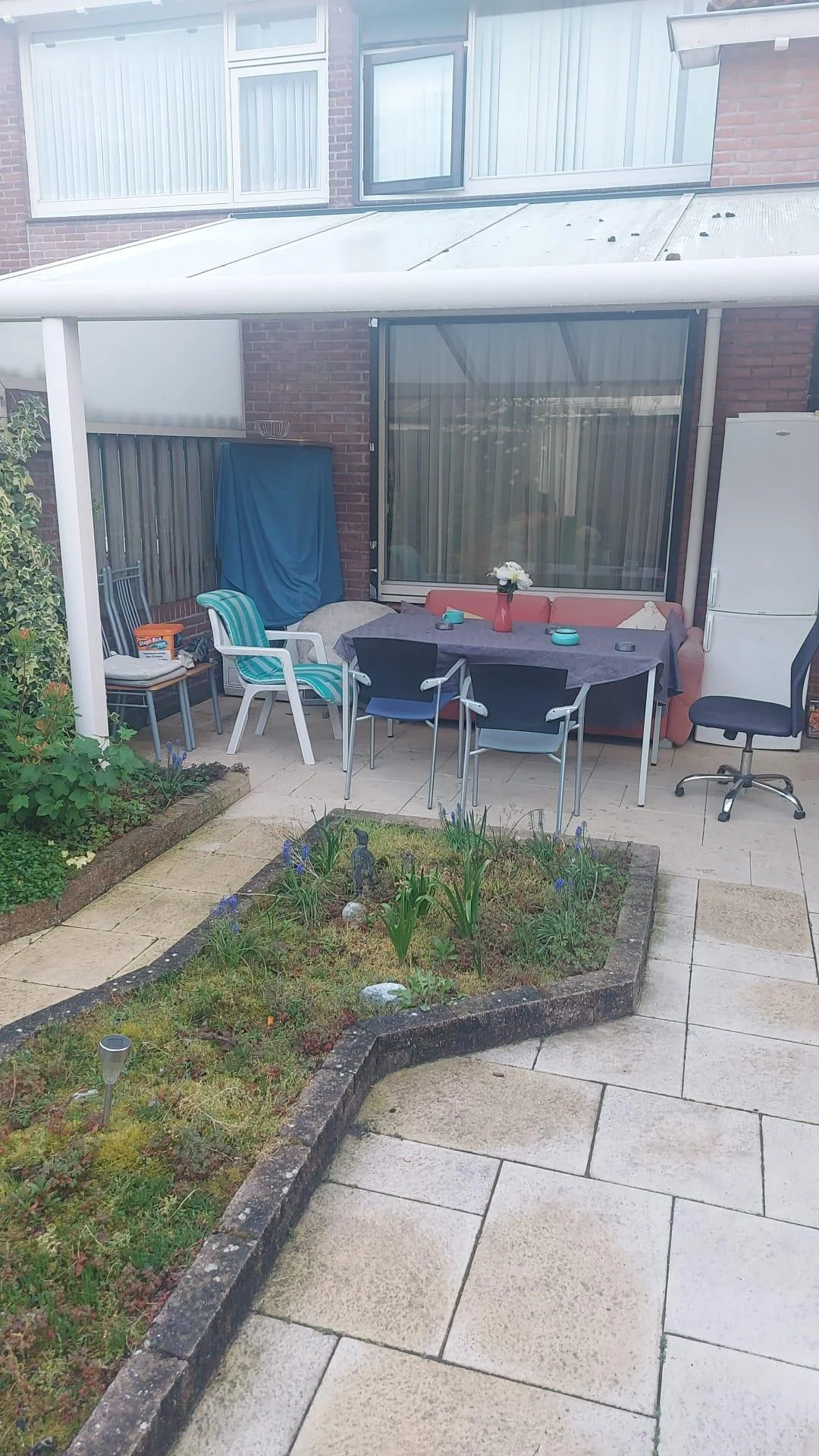 geblurde versie van de foto als achtergrond