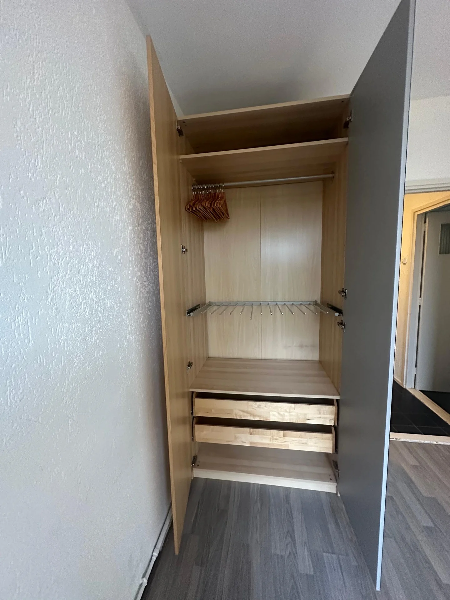 geblurde versie van de foto als achtergrond