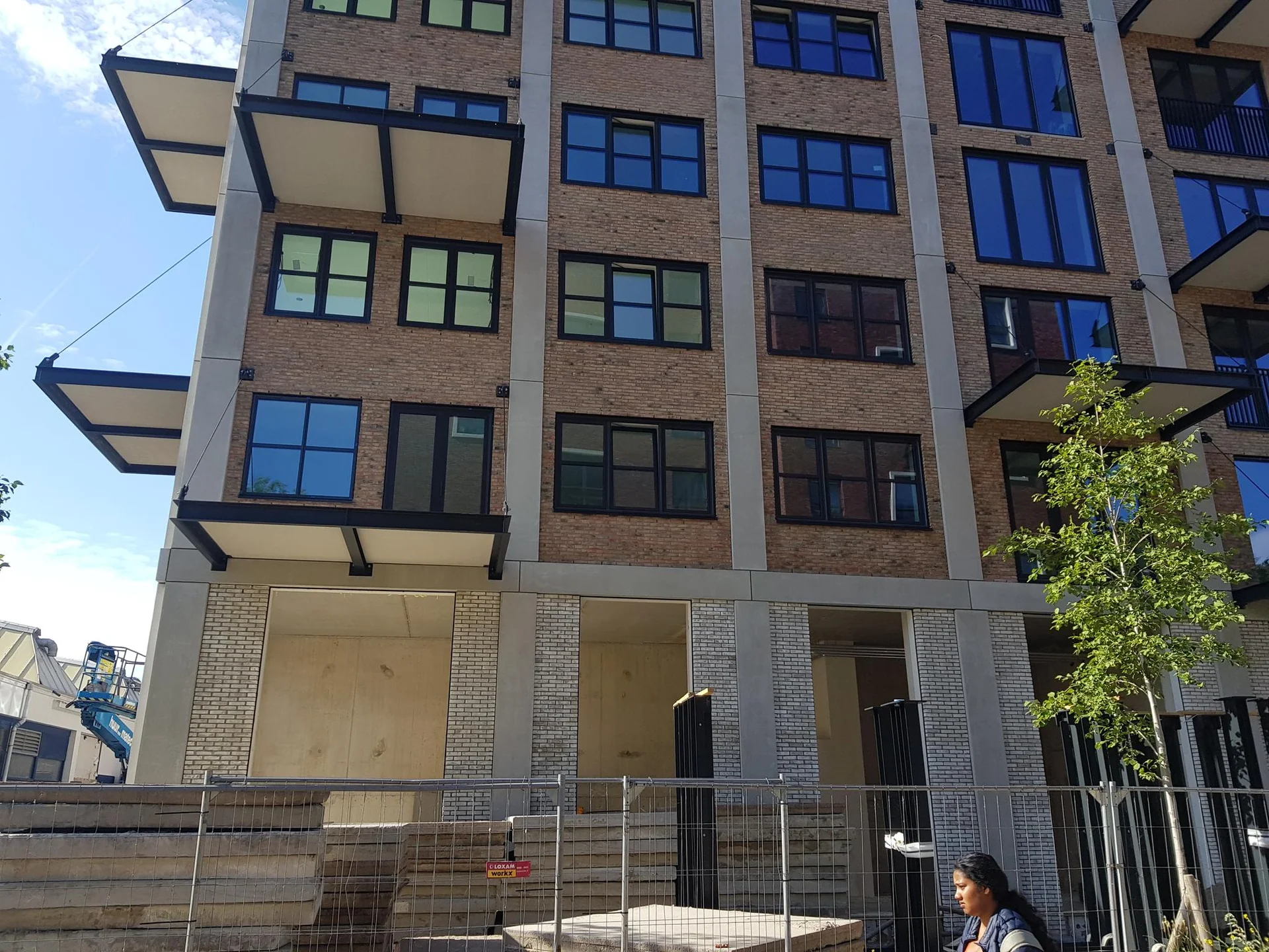 geblurde versie van de foto als achtergrond