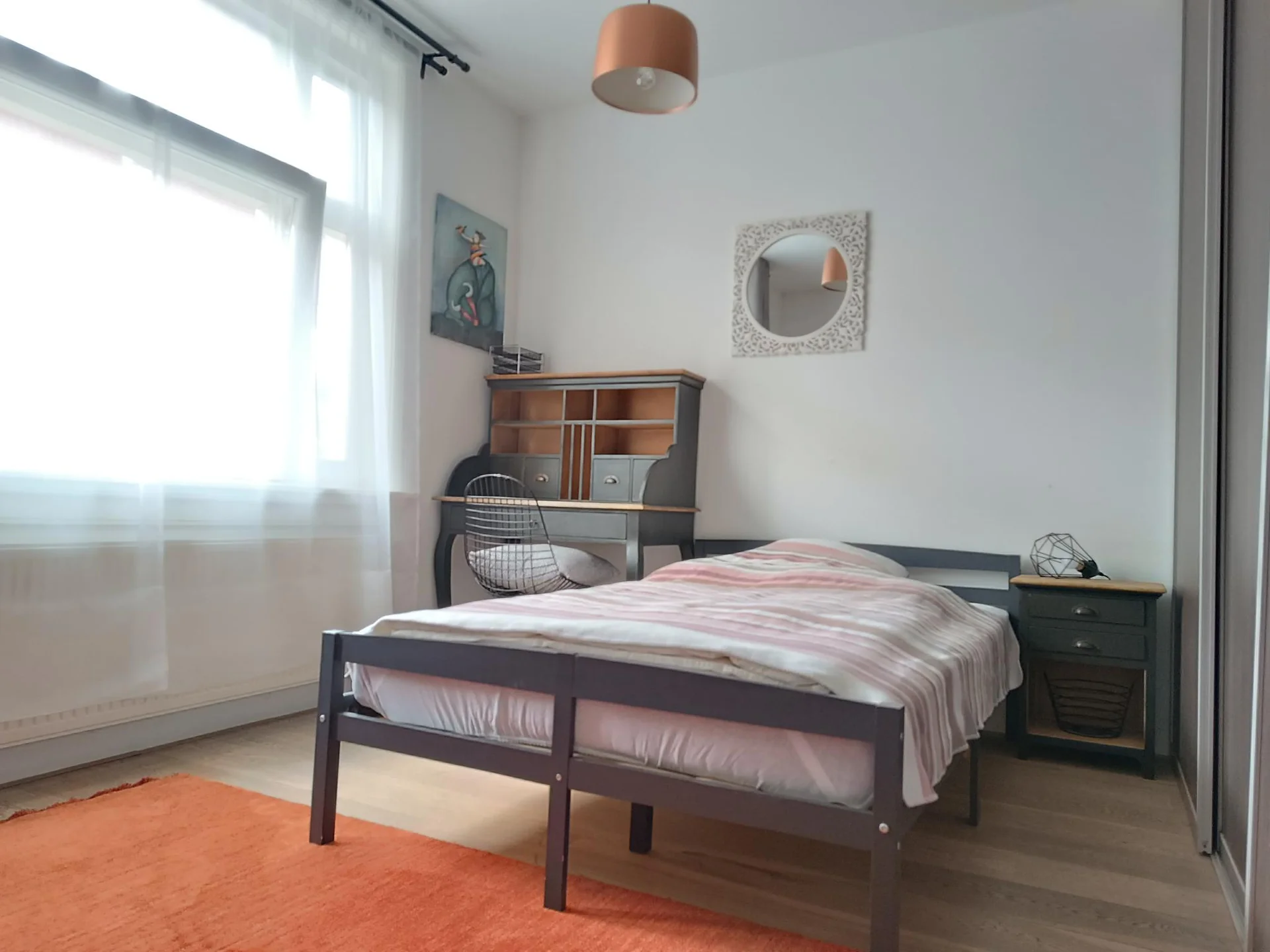 geblurde versie van de foto als achtergrond