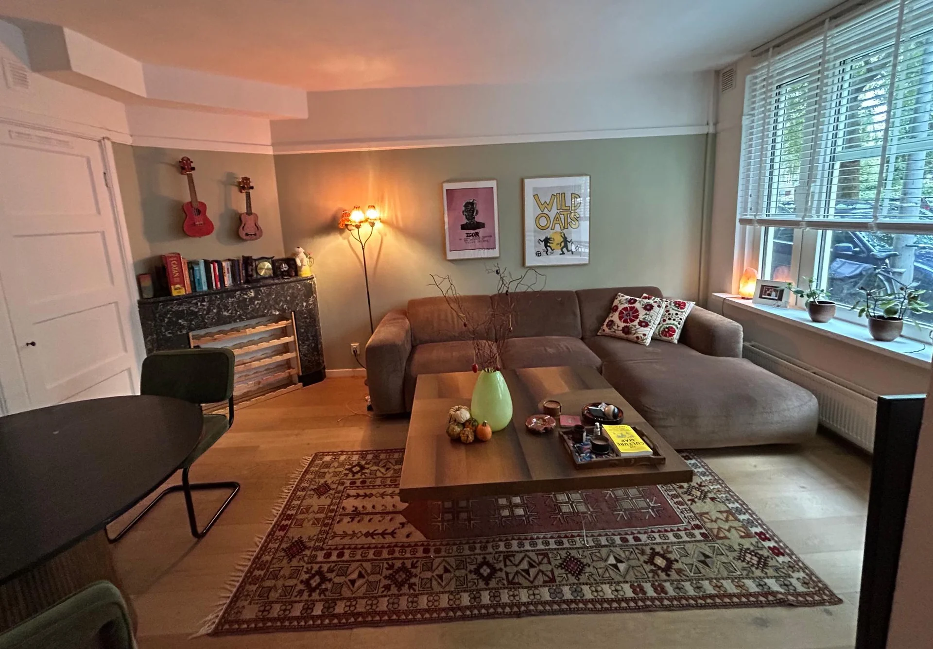 geblurde versie van de foto als achtergrond