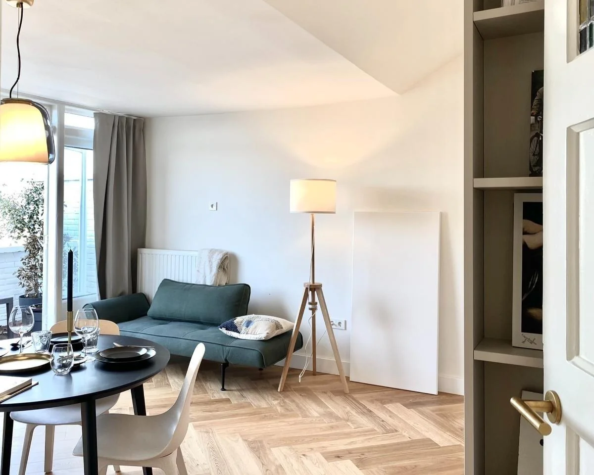 geblurde versie van de foto als achtergrond