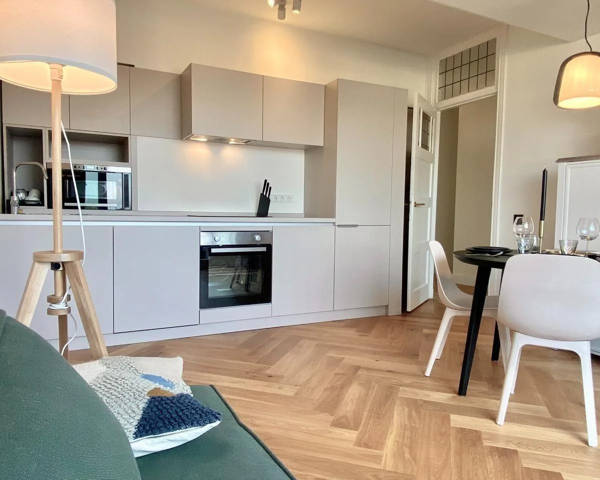 geblurde versie van de foto als achtergrond