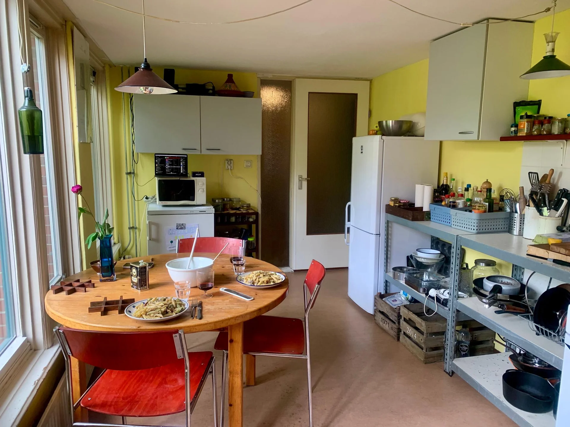 geblurde versie van de foto als achtergrond