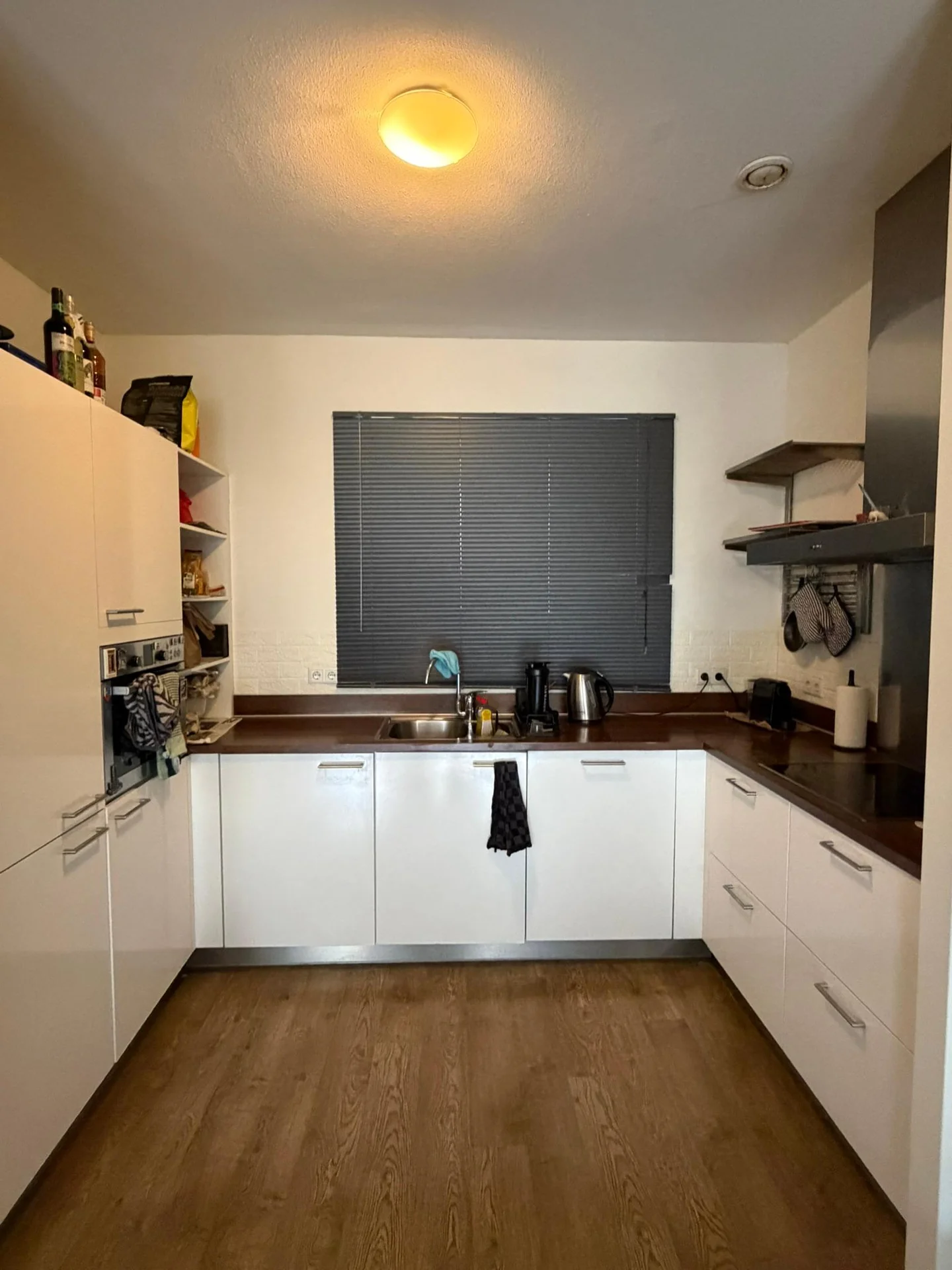 geblurde versie van de foto als achtergrond