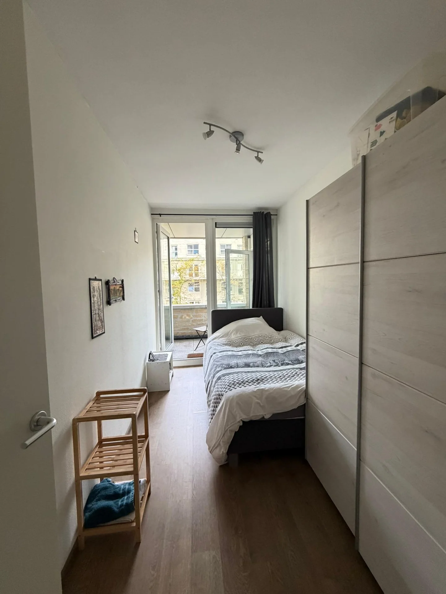 geblurde versie van de foto als achtergrond