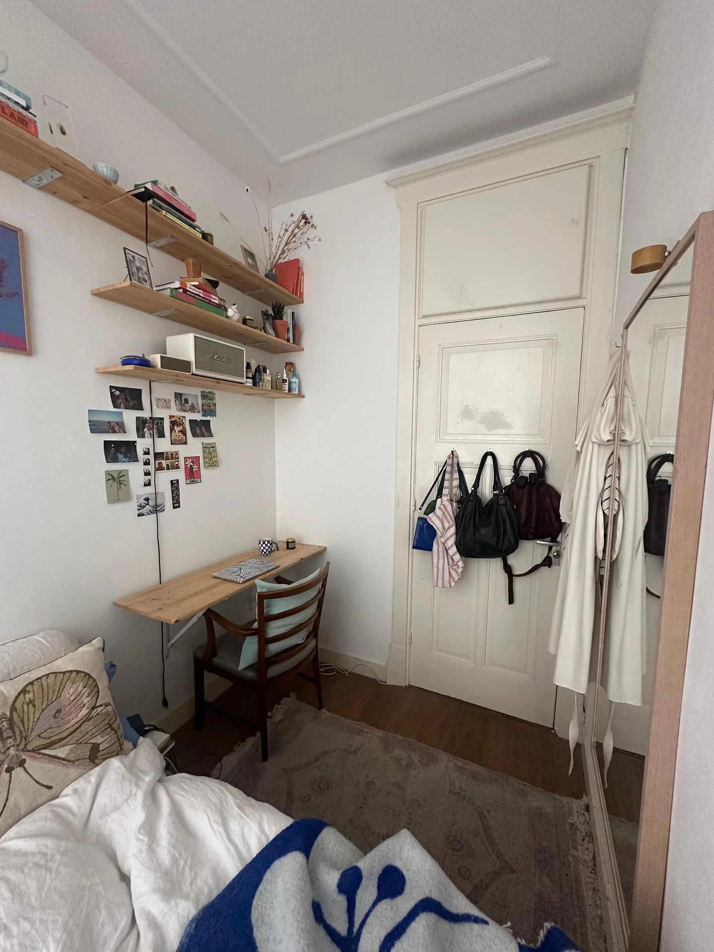 geblurde versie van de foto als achtergrond