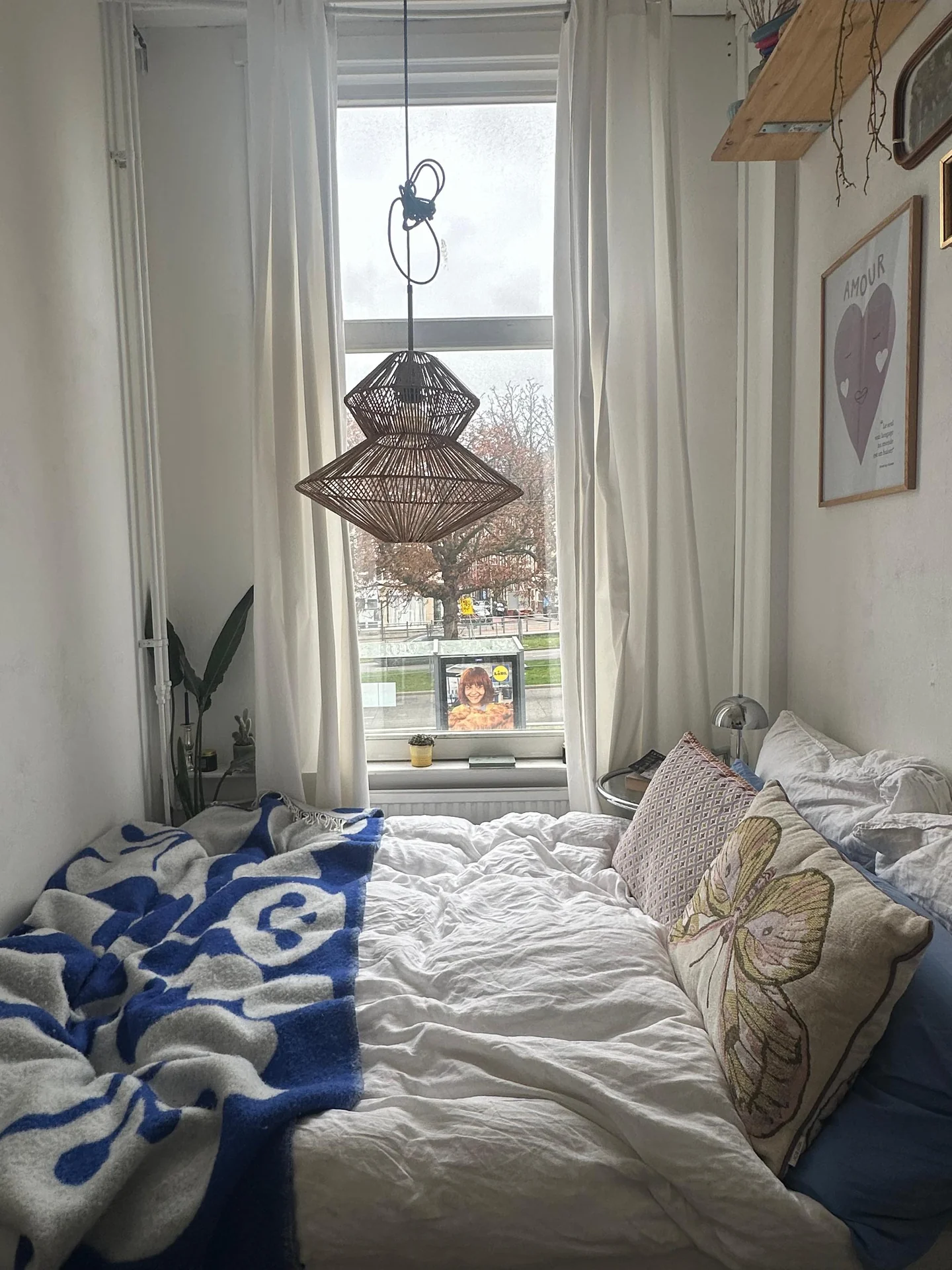 geblurde versie van de foto als achtergrond