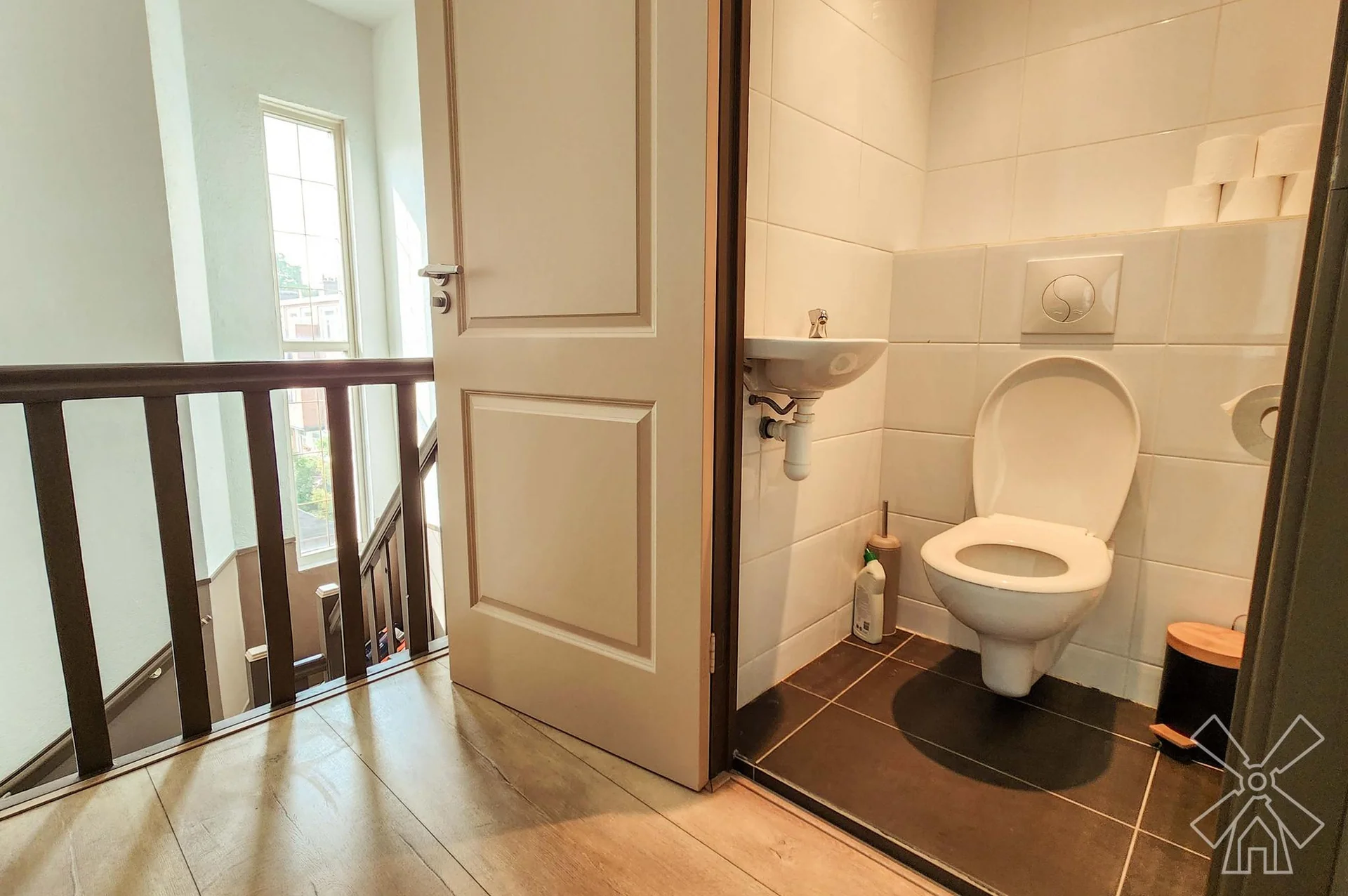 geblurde versie van de foto als achtergrond