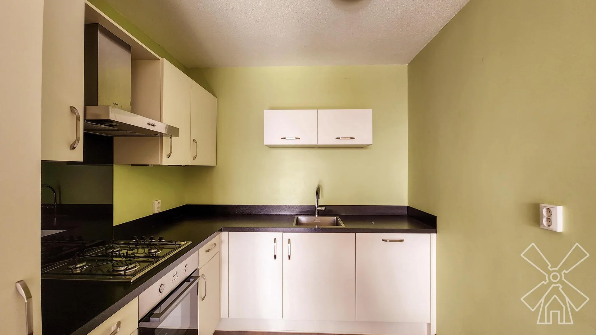 geblurde versie van de foto als achtergrond