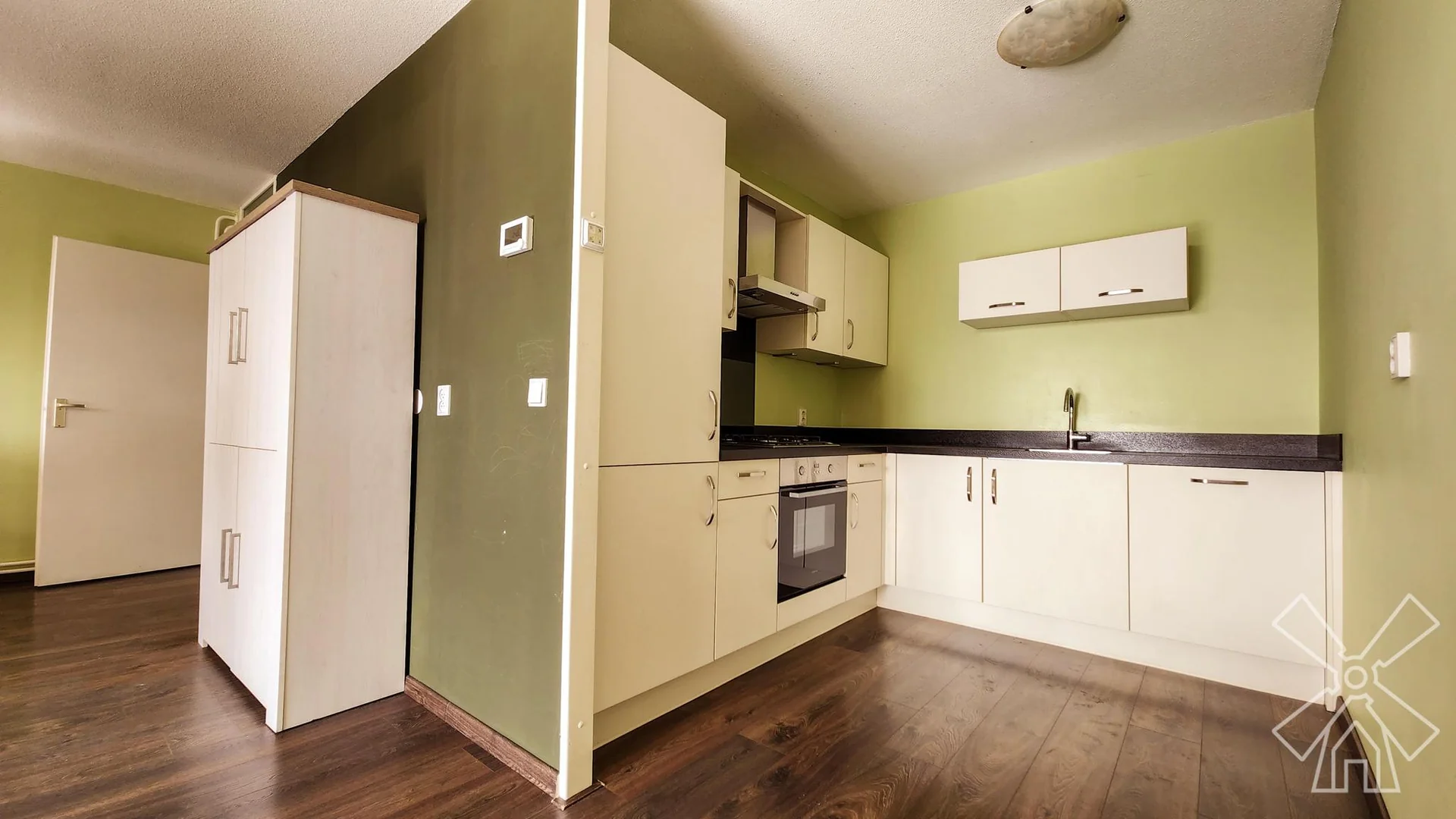 geblurde versie van de foto als achtergrond