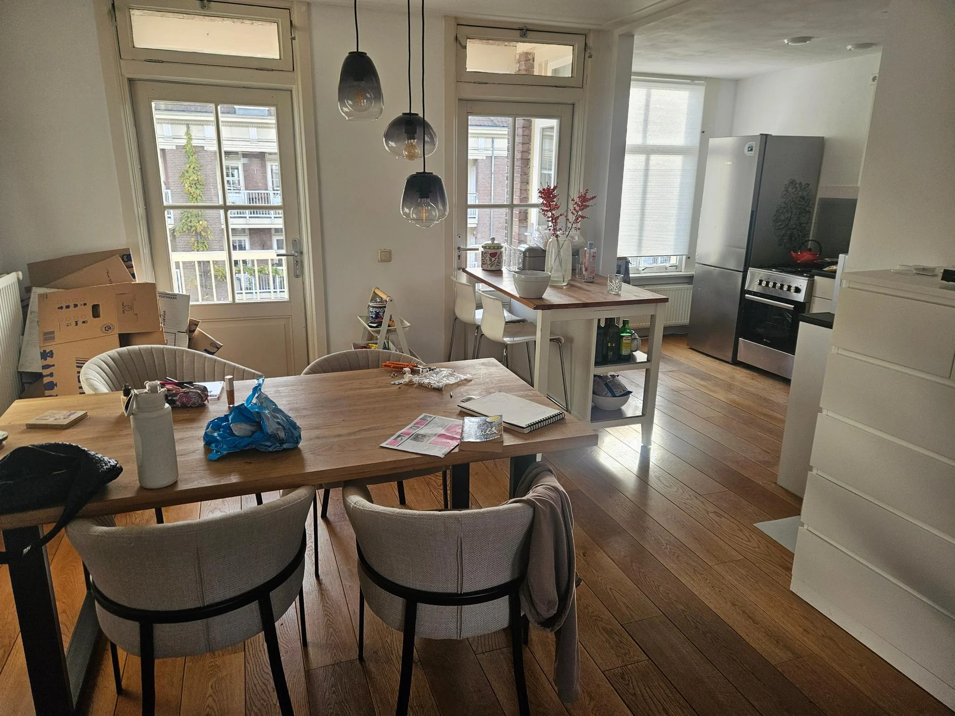 geblurde versie van de foto als achtergrond