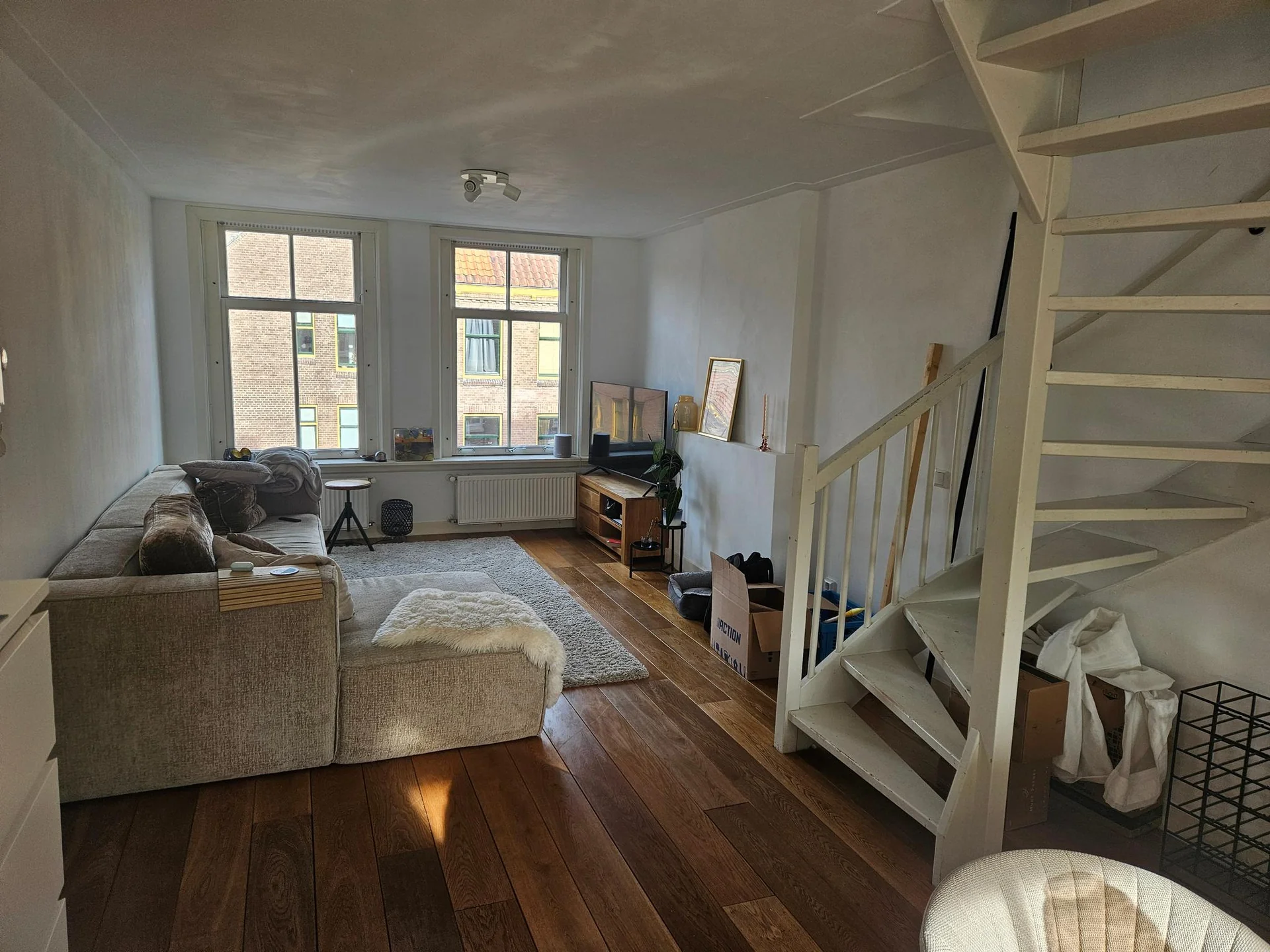 geblurde versie van de foto als achtergrond