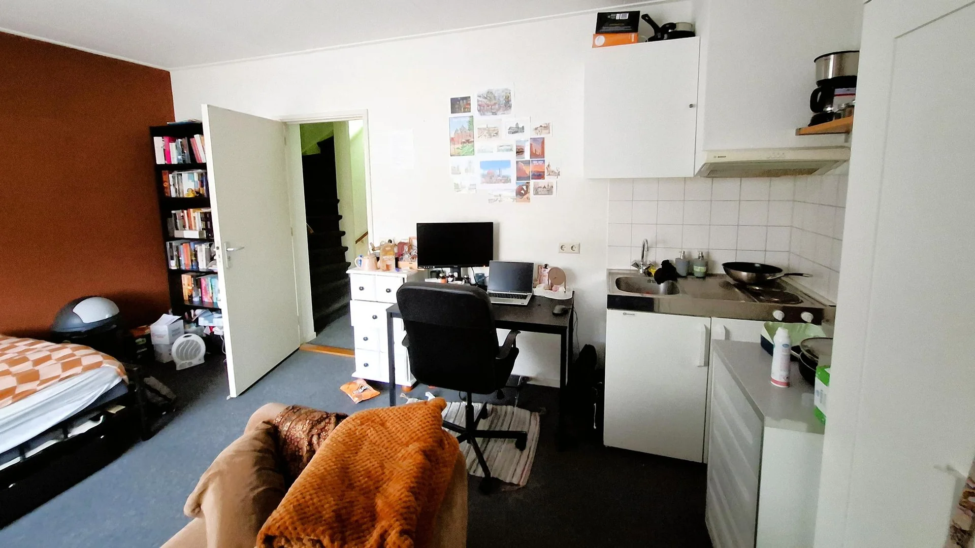 geblurde versie van de foto als achtergrond