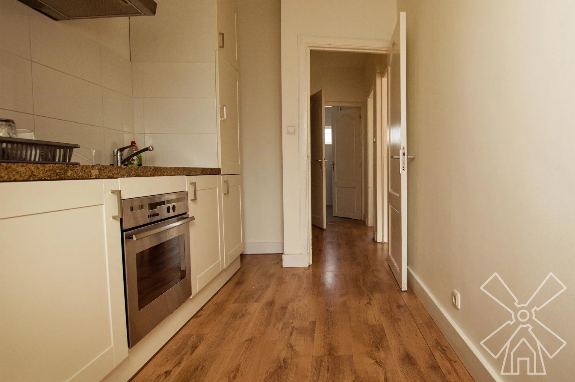 geblurde versie van de foto als achtergrond