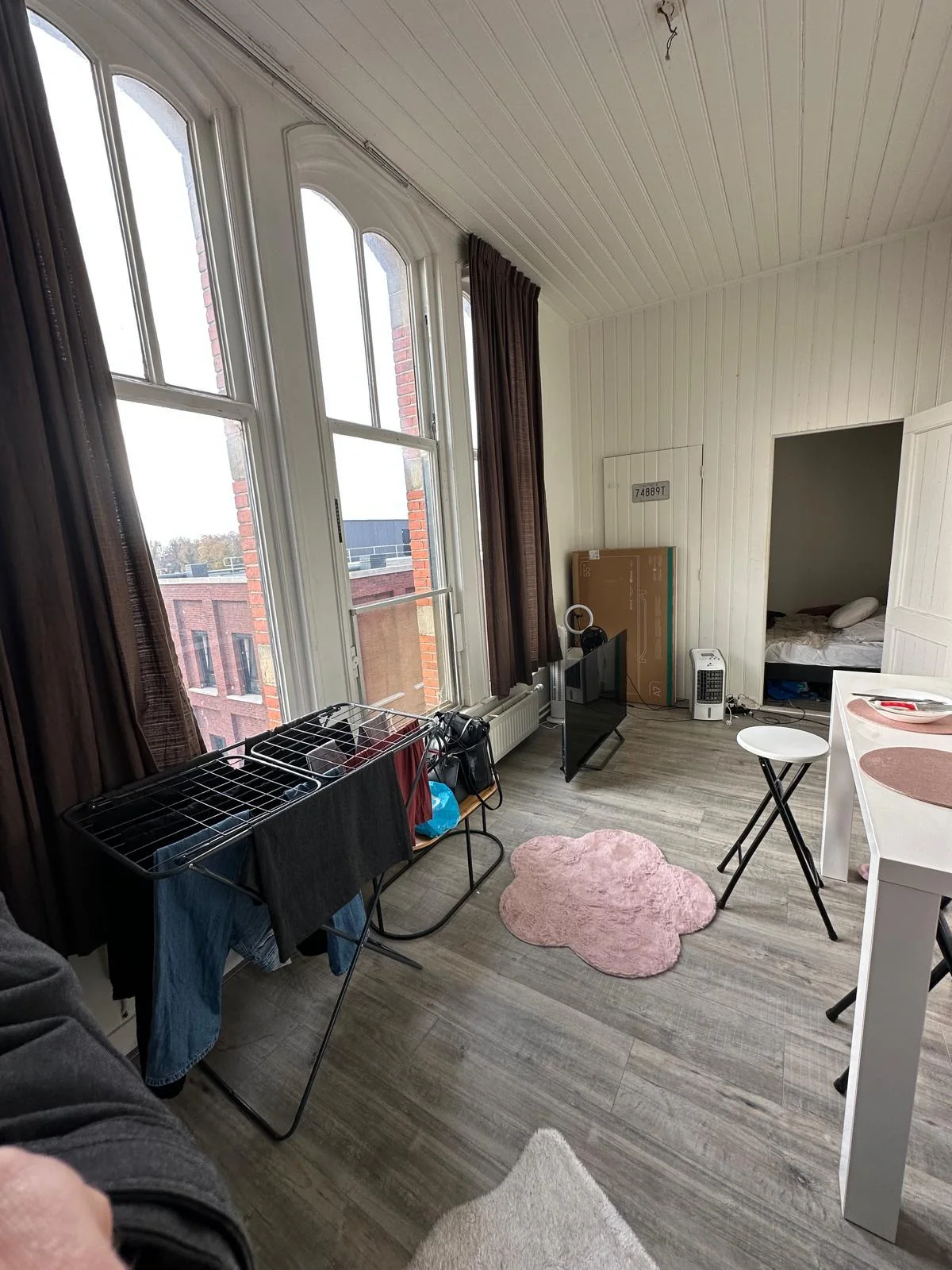 geblurde versie van de foto als achtergrond