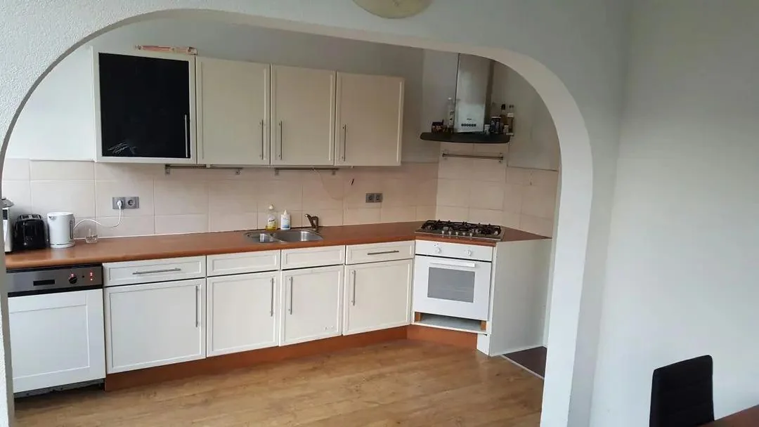 geblurde versie van de foto als achtergrond