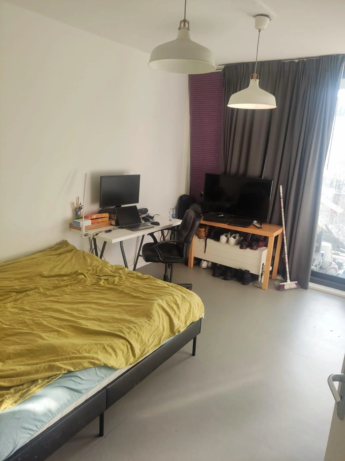 geblurde versie van de foto als achtergrond