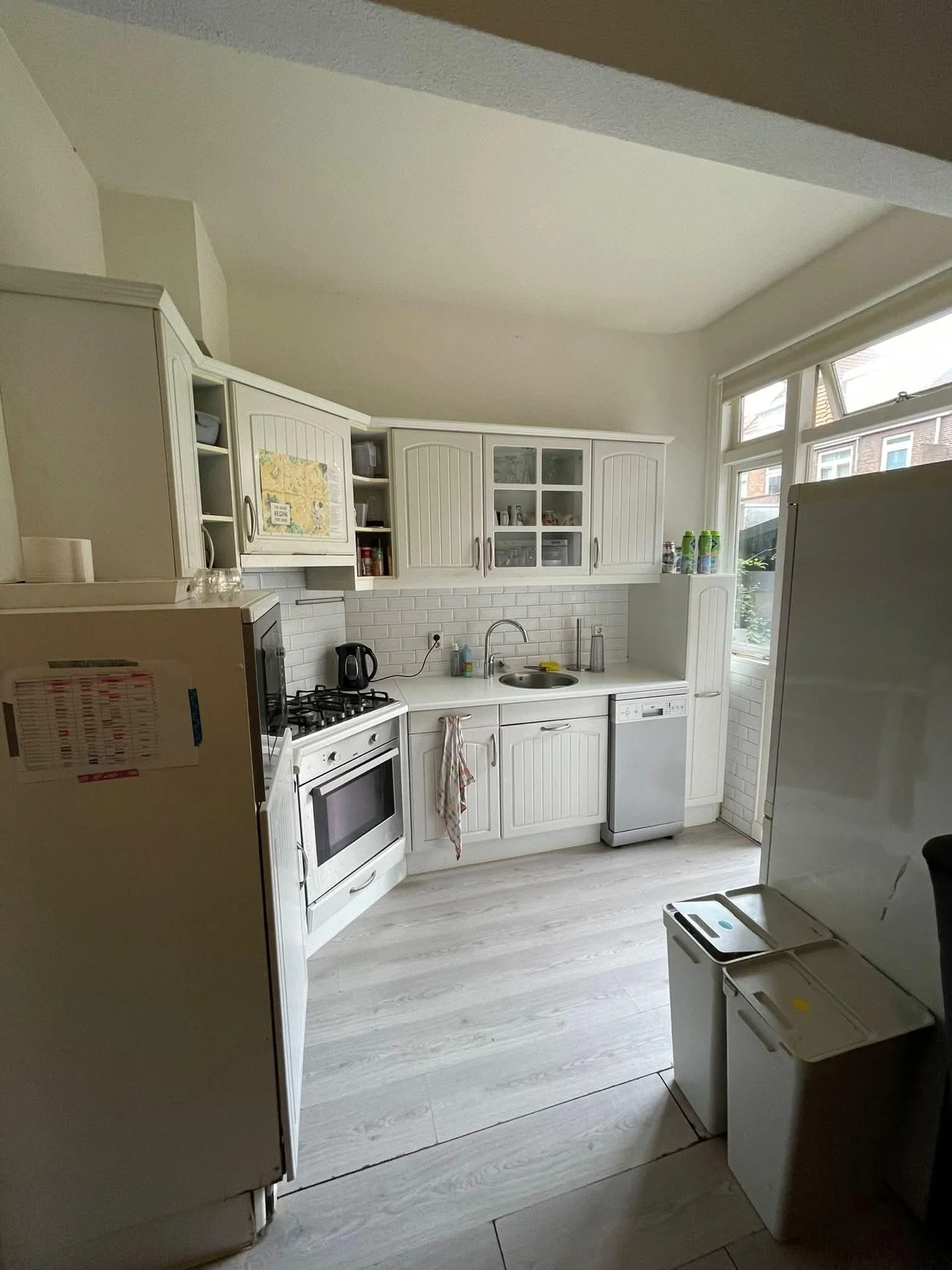 geblurde versie van de foto als achtergrond