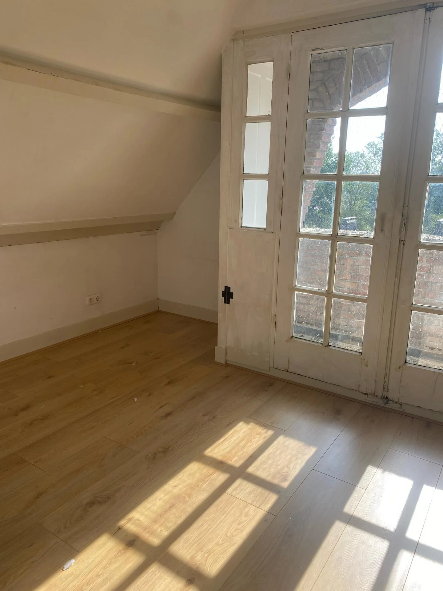 Foto van de Kamer gelegen aan de Strevelsweg in Rotterdam