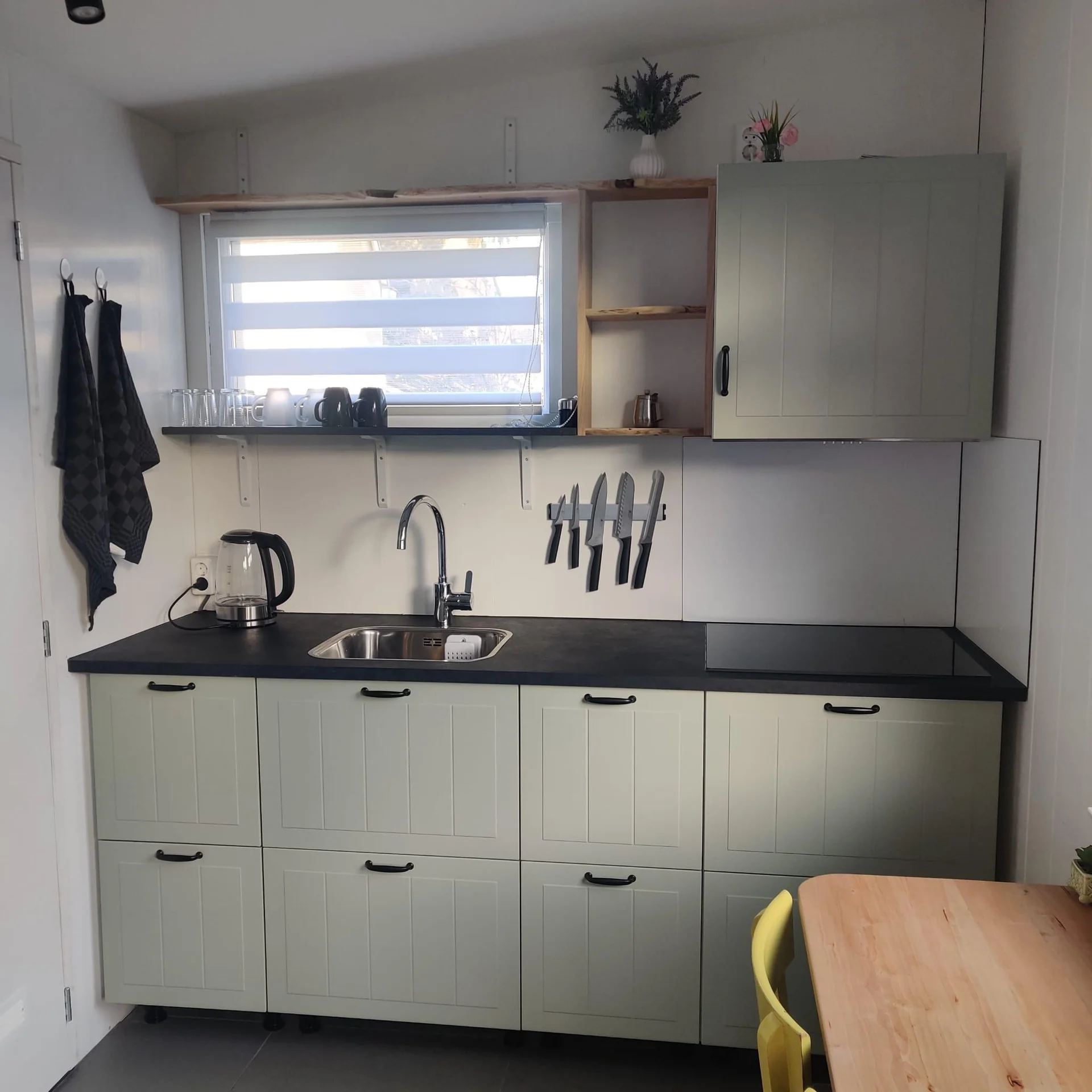 geblurde versie van de foto als achtergrond