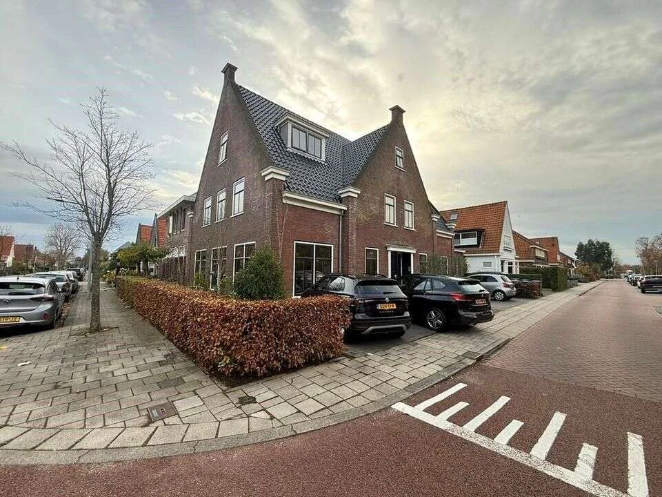 Foto van de Appartement gelegen aan de Raadhuisstraat in Landsmeer
