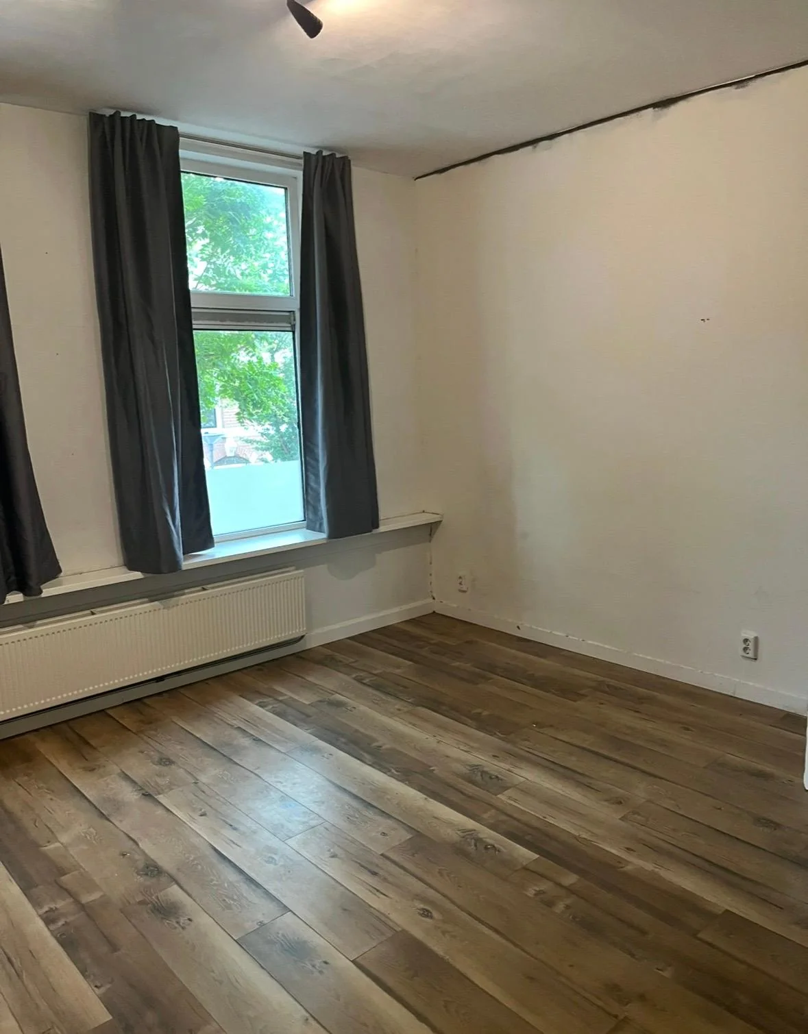 Foto van de Kamer gelegen aan de Volmarijnstraat in Rotterdam