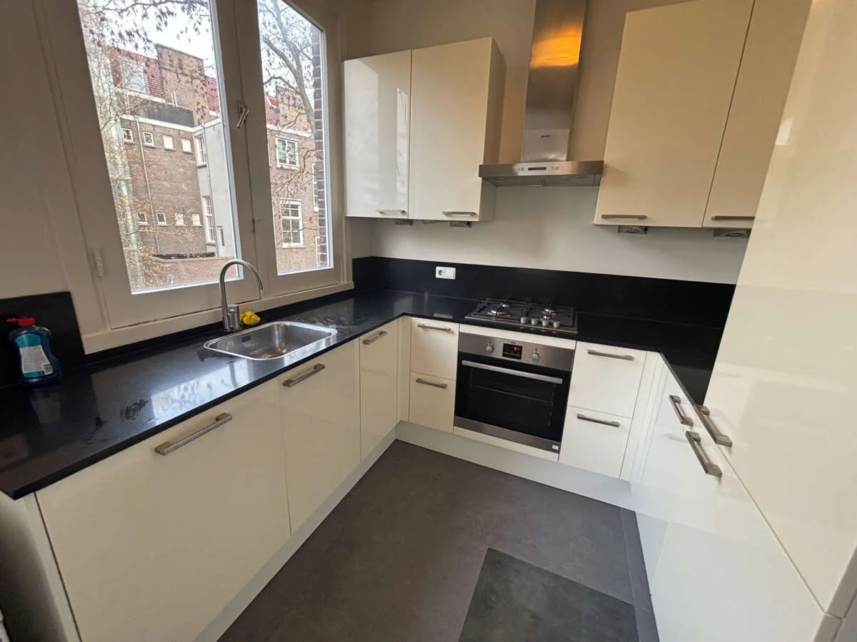 Foto van de Appartement gelegen aan de Bronckhorststraat in Amsterdam