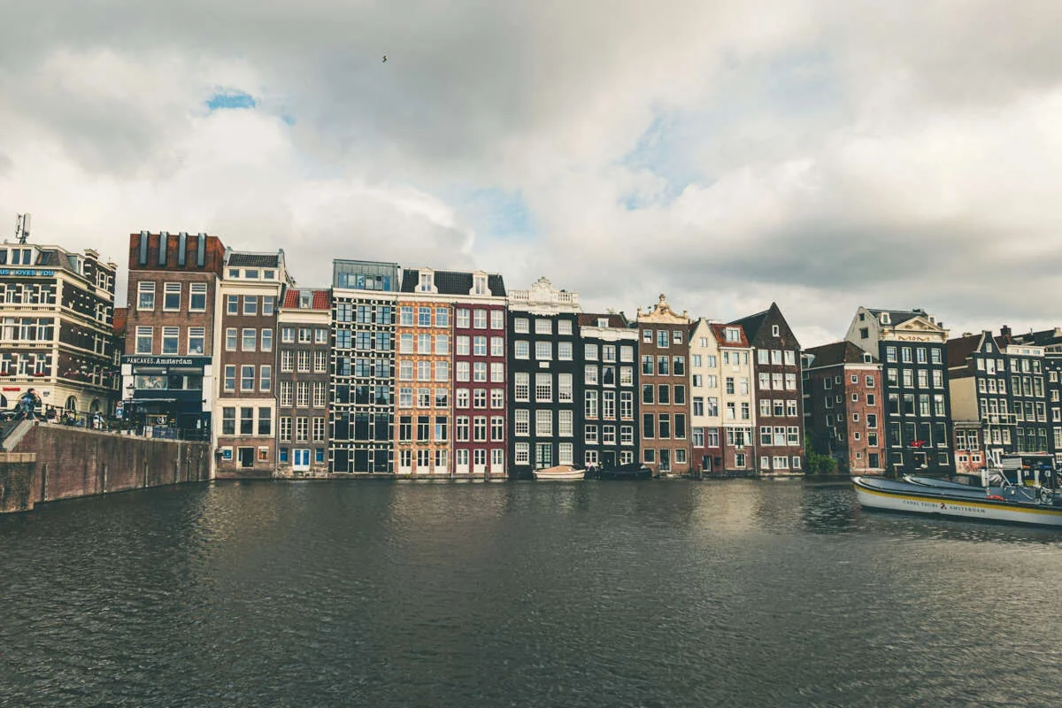 Foto van de Appartement gelegen aan de President Kennedylaan in Amsterdam