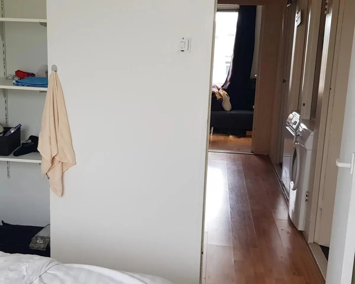 Foto van de Kamer gelegen aan de Comeniusstraat in Amsterdam