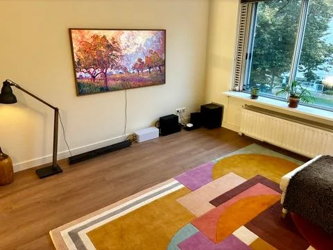 geblurde versie van de foto als achtergrond