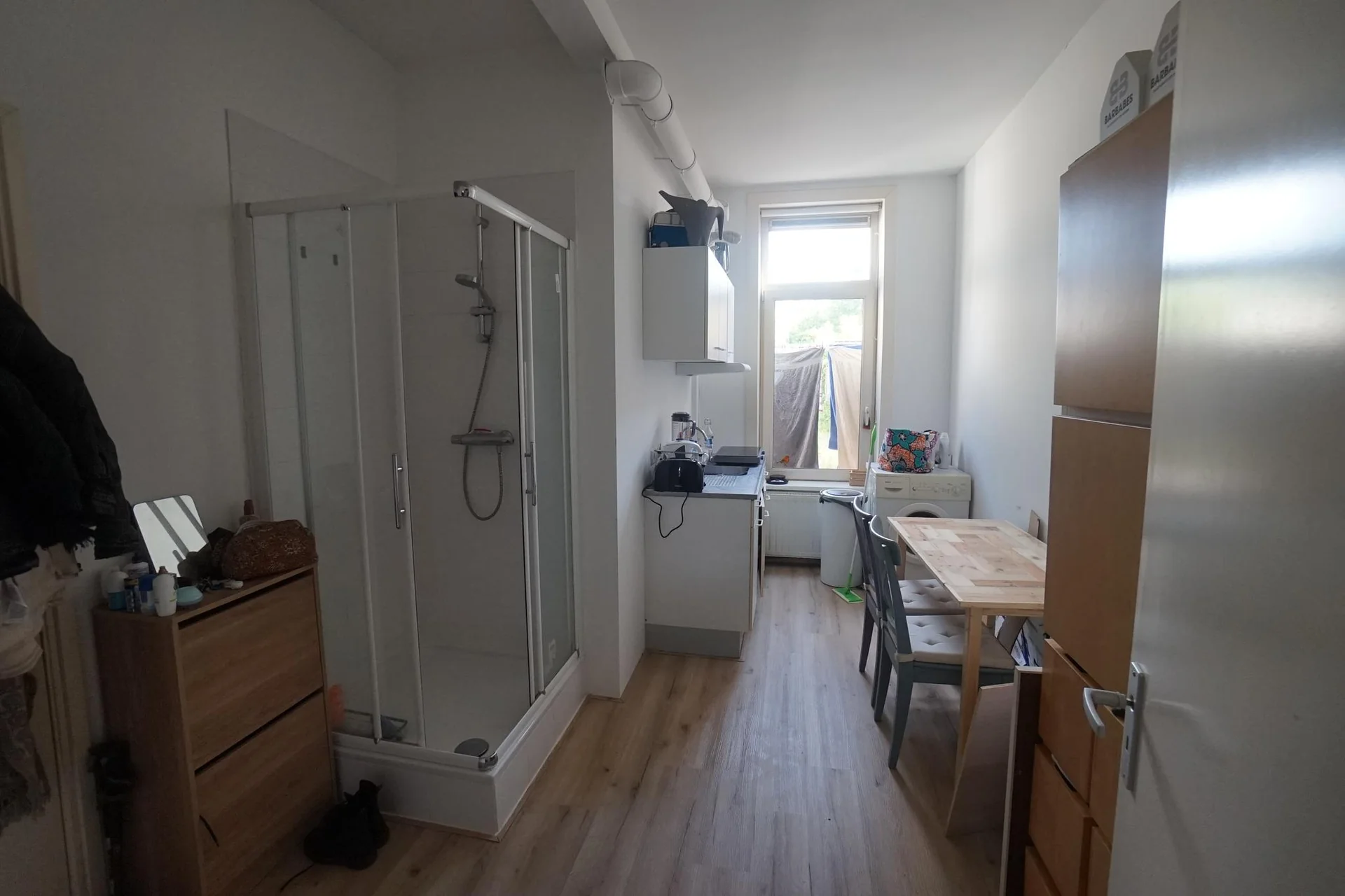 geblurde versie van de foto als achtergrond