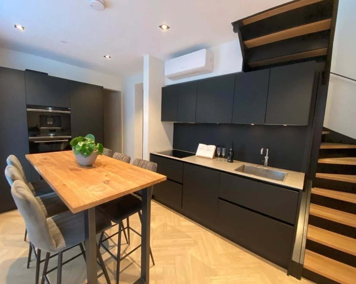 geblurde versie van de foto als achtergrond