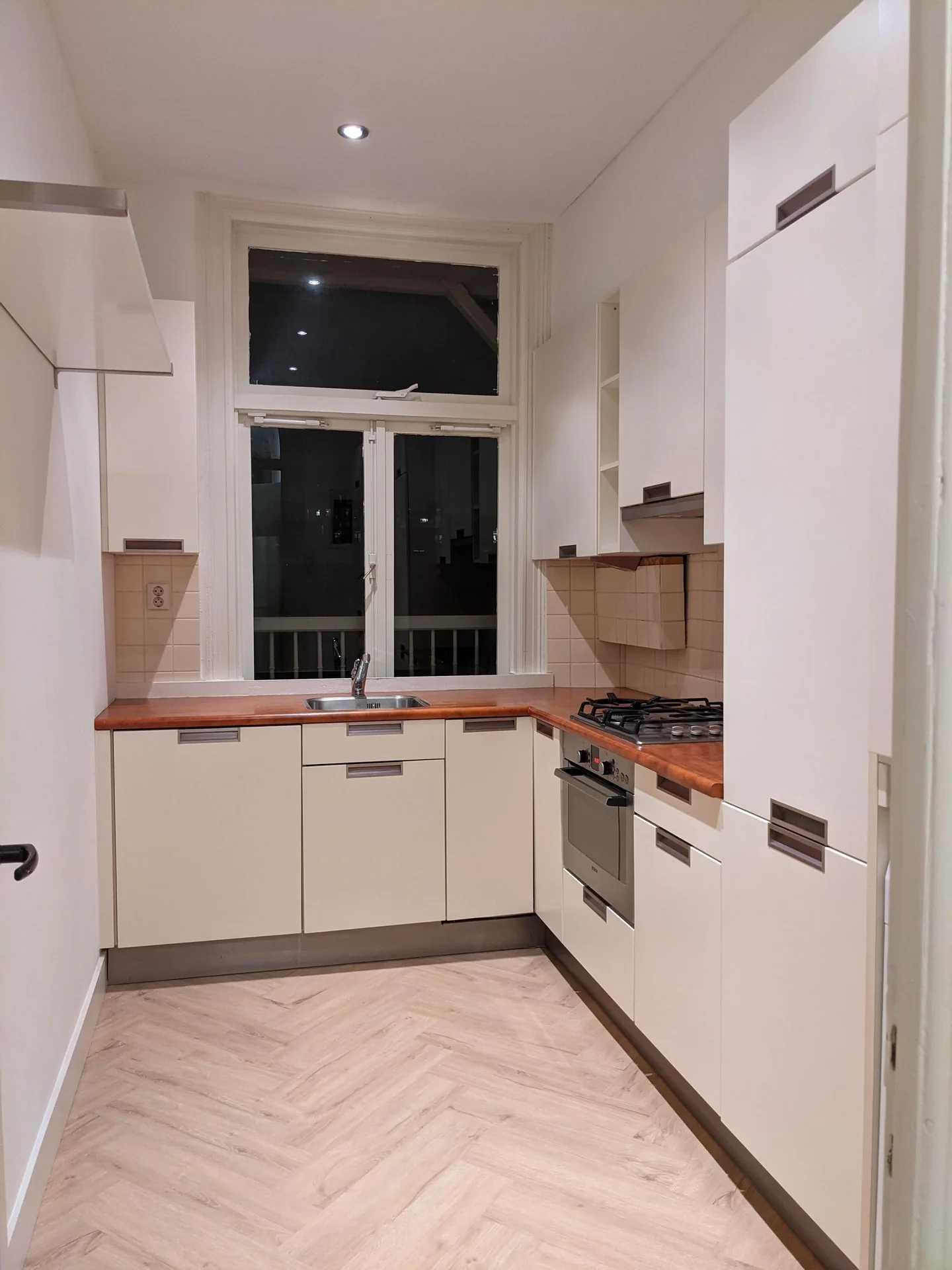 Foto van de Kamer gelegen aan de Hogeweg in Amsterdam