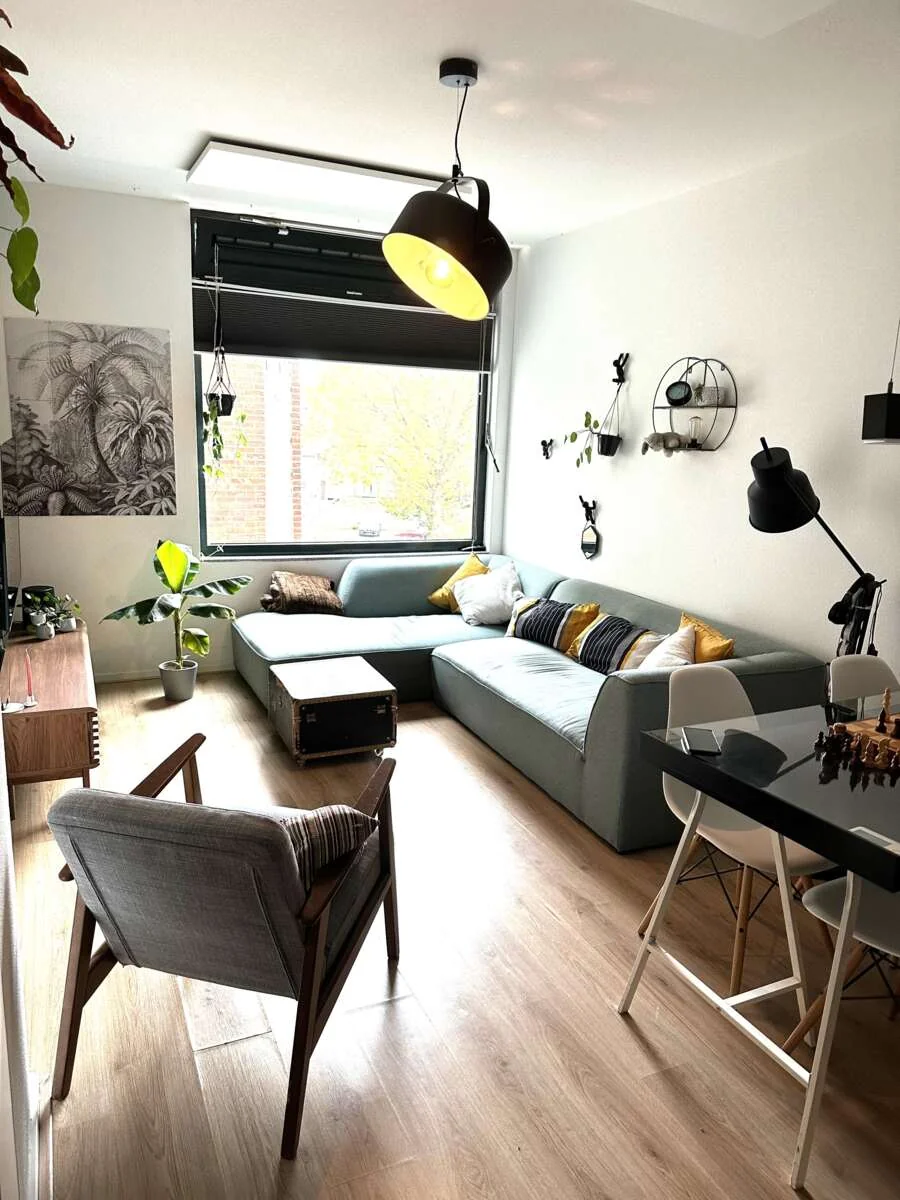 geblurde versie van de foto als achtergrond