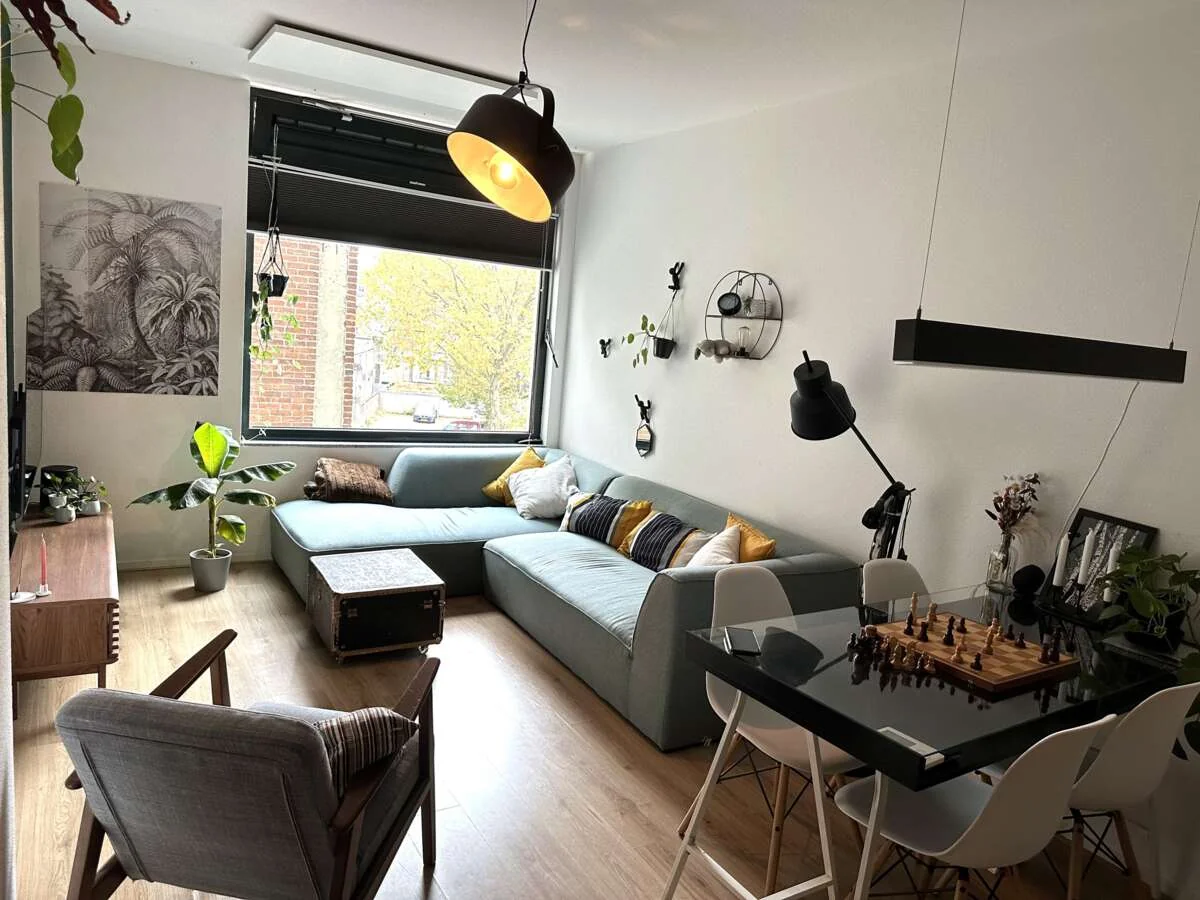 geblurde versie van de foto als achtergrond