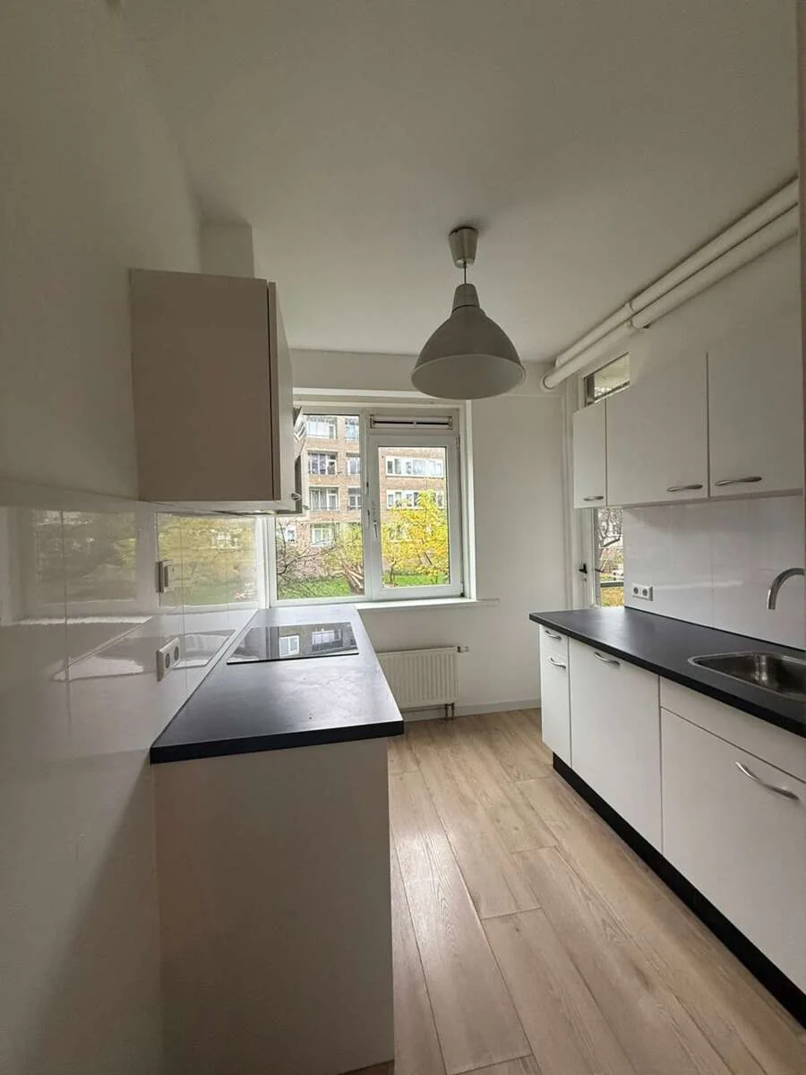 Foto van de Appartement gelegen aan de Mijnsherenlaan in Rotterdam