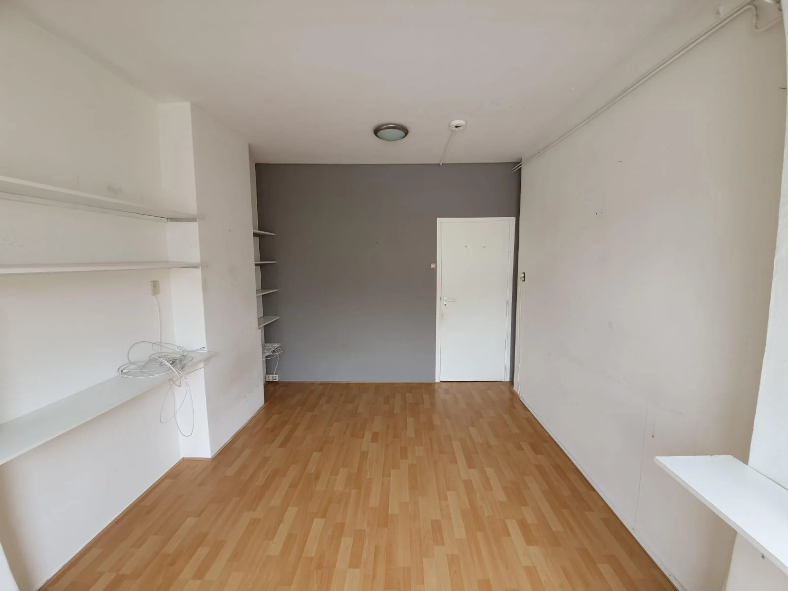 Foto van de Kamer gelegen aan de Van Houtenlaan in Groningen