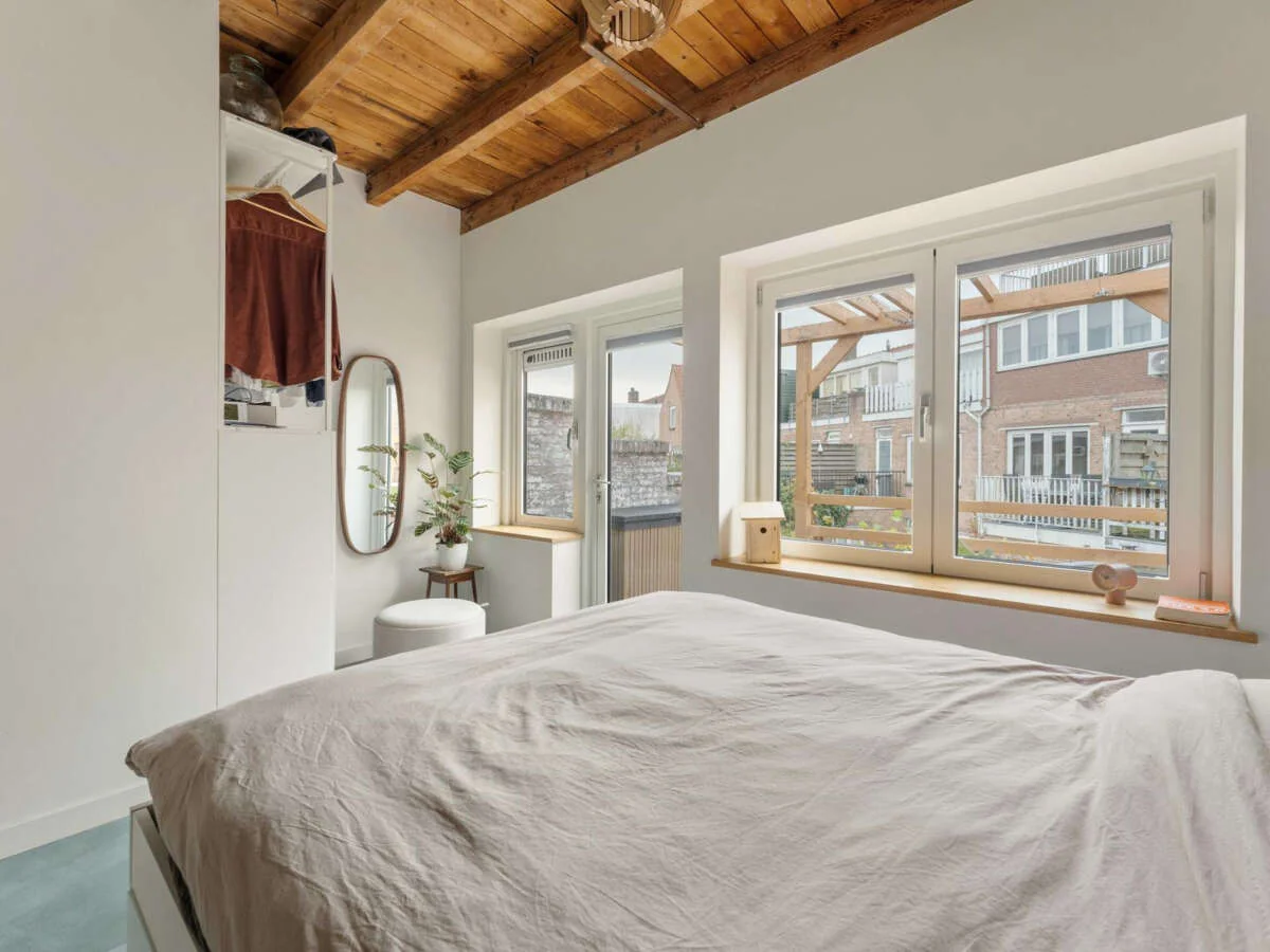 geblurde versie van de foto als achtergrond